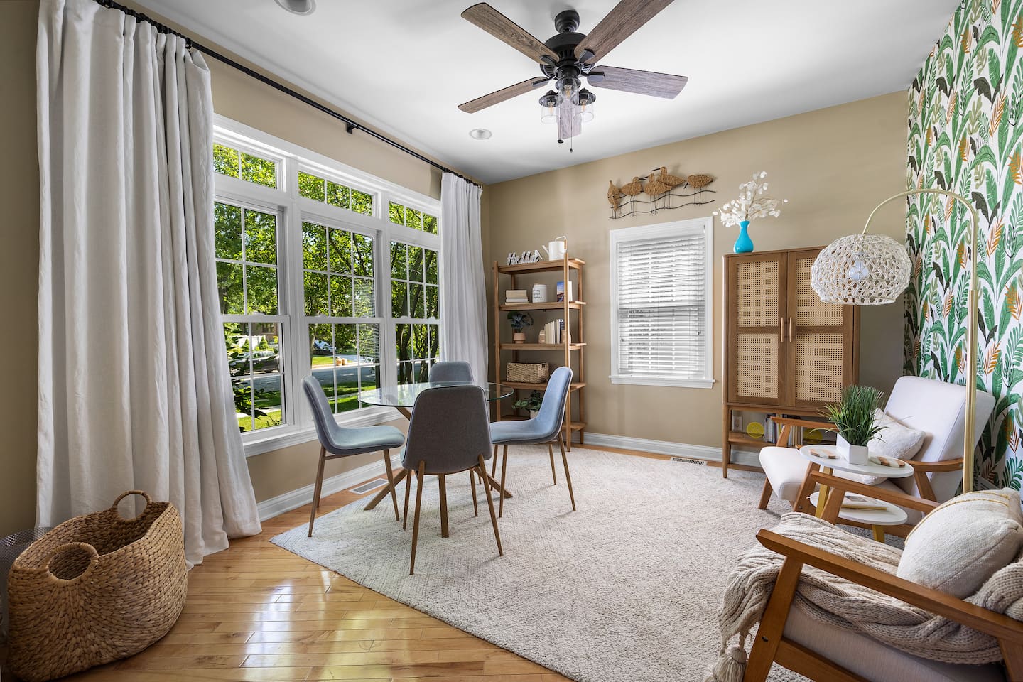 This is the space to hang out! Play games with family and friends, or relax and enjoy a book.