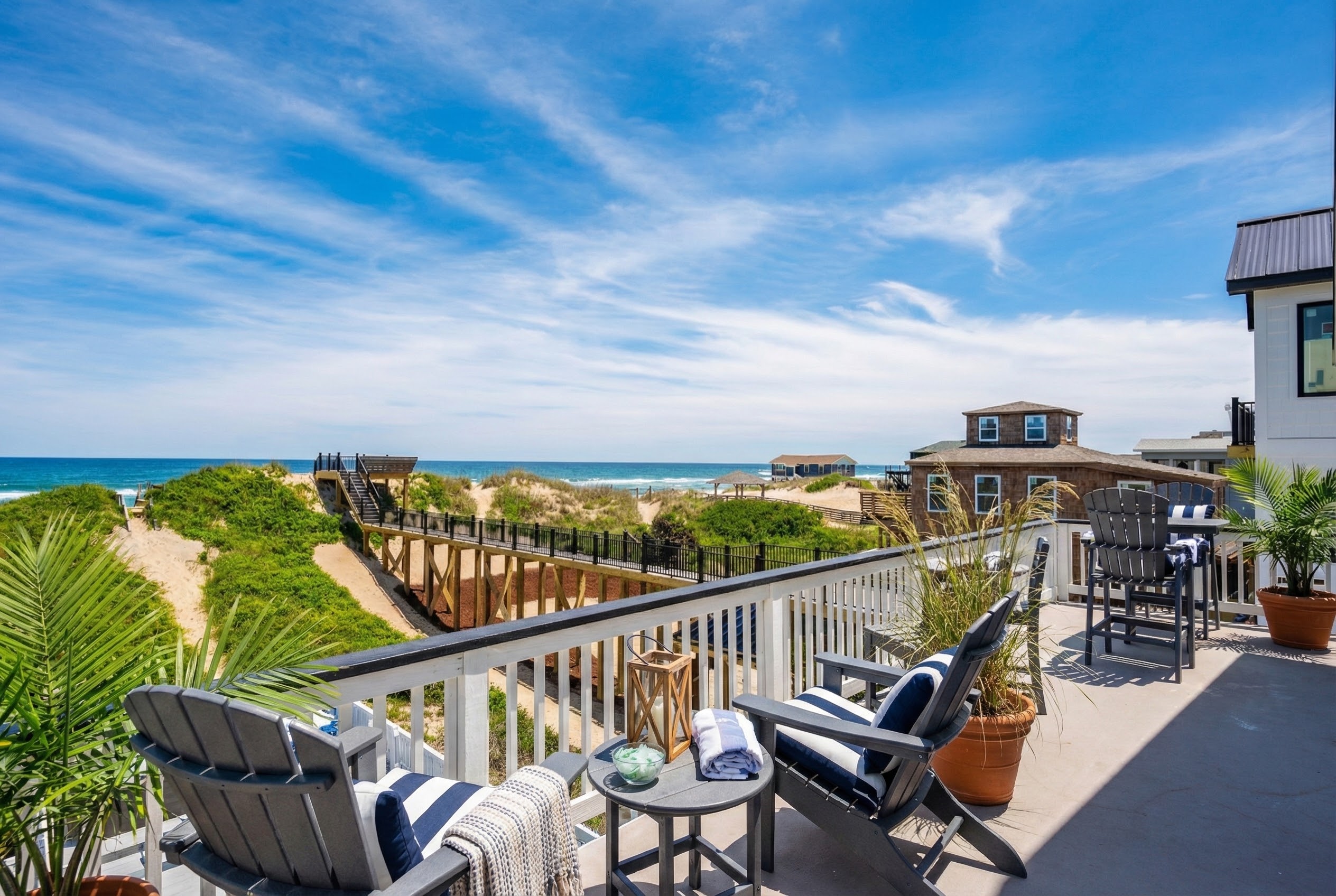 Coastline Haven — Living Area