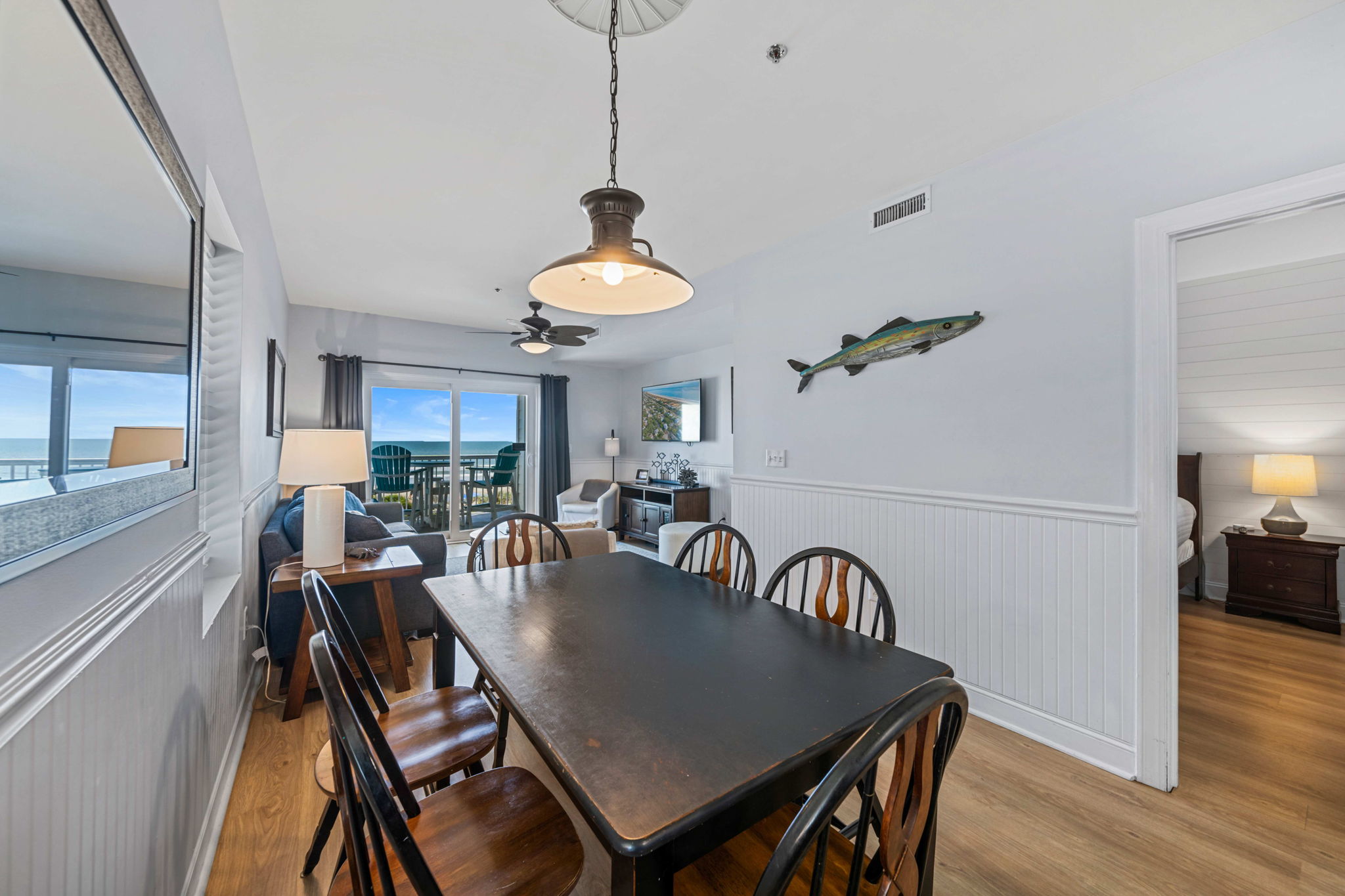 Dining Room | Sea Gull | 201 Oceanview | 1116 Ocean Blvd, Isle of Palms, SC | IOP Escapes