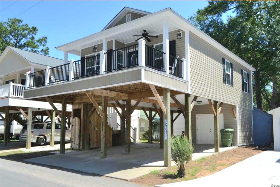 Stilted 3 Bedroom 2 Bath home, in Ocean Lakes