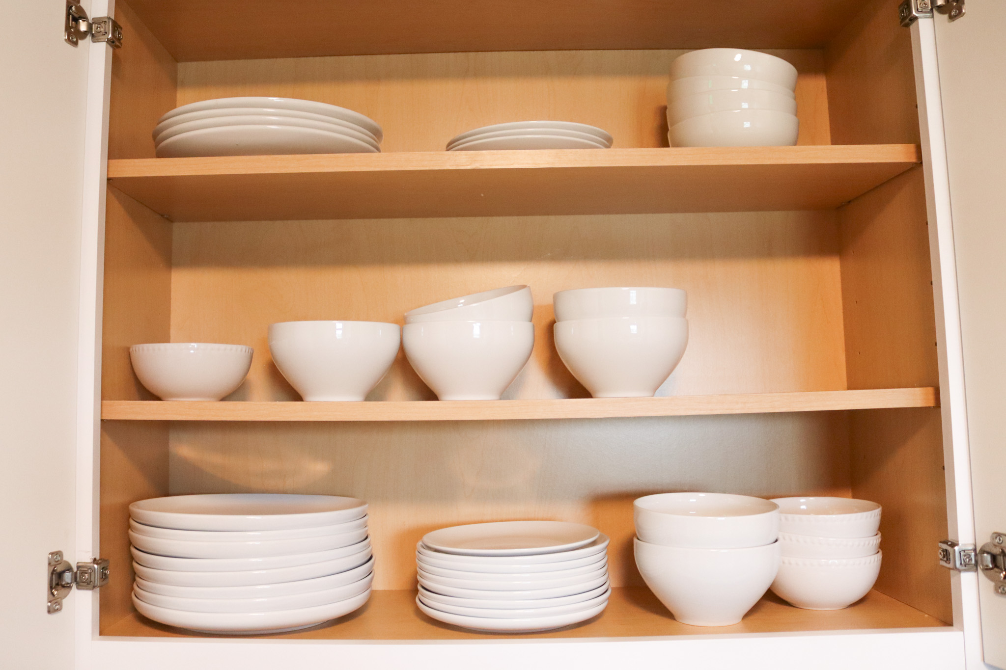 Plenty of Dining ware 