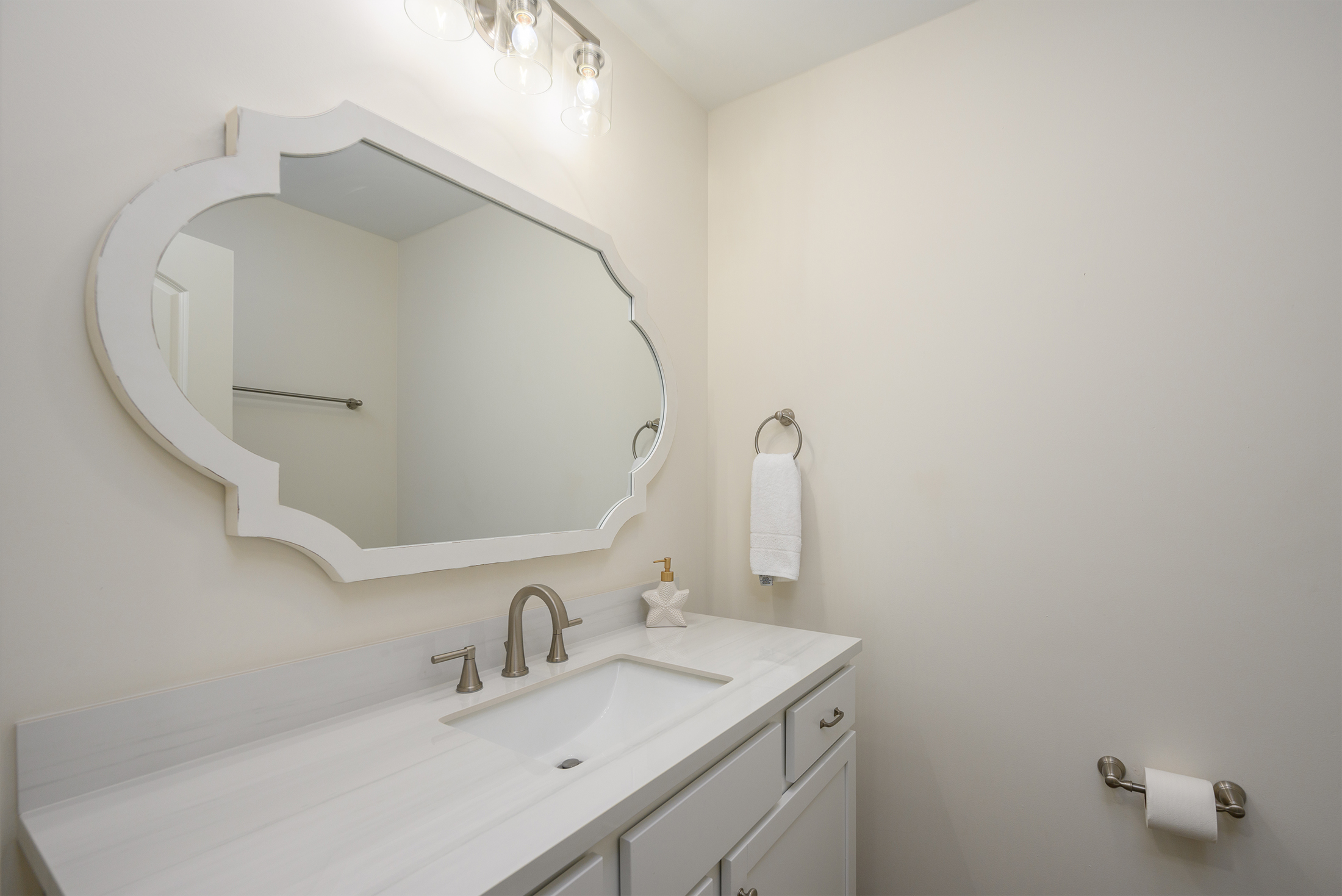Powder room - half bathroom