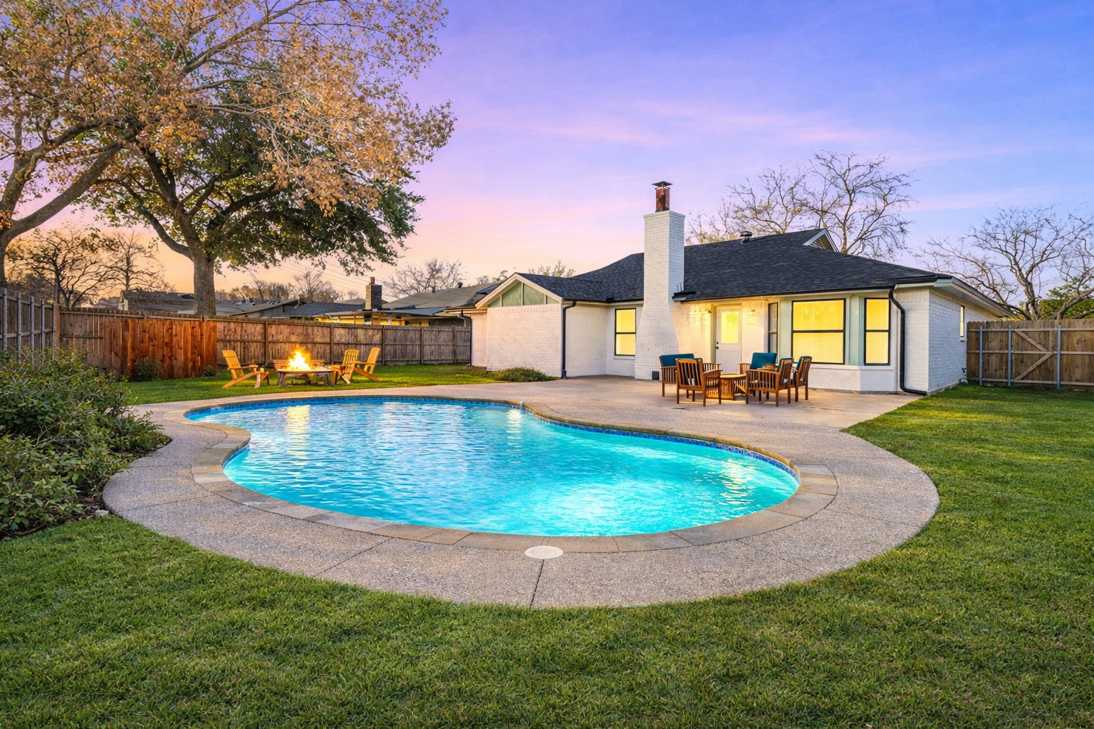 Relax by your private pool – the perfect spot to soak up the Texas sun