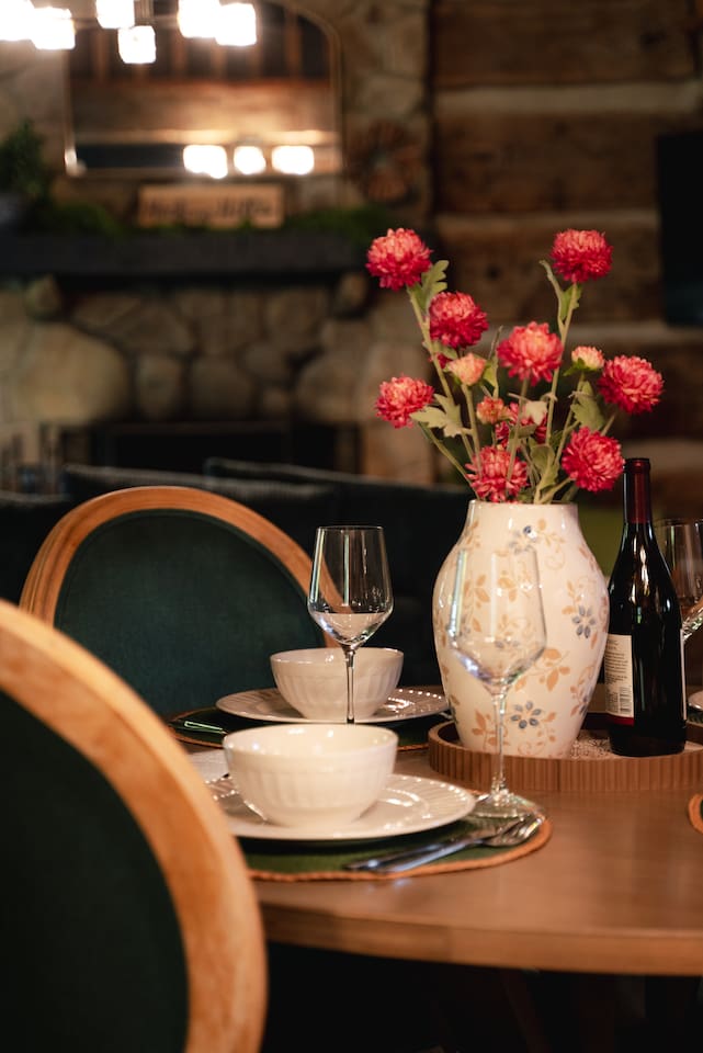 Set the table for a cozy meal, with a beautifully arranged setting perfect for sharing with loved ones.
