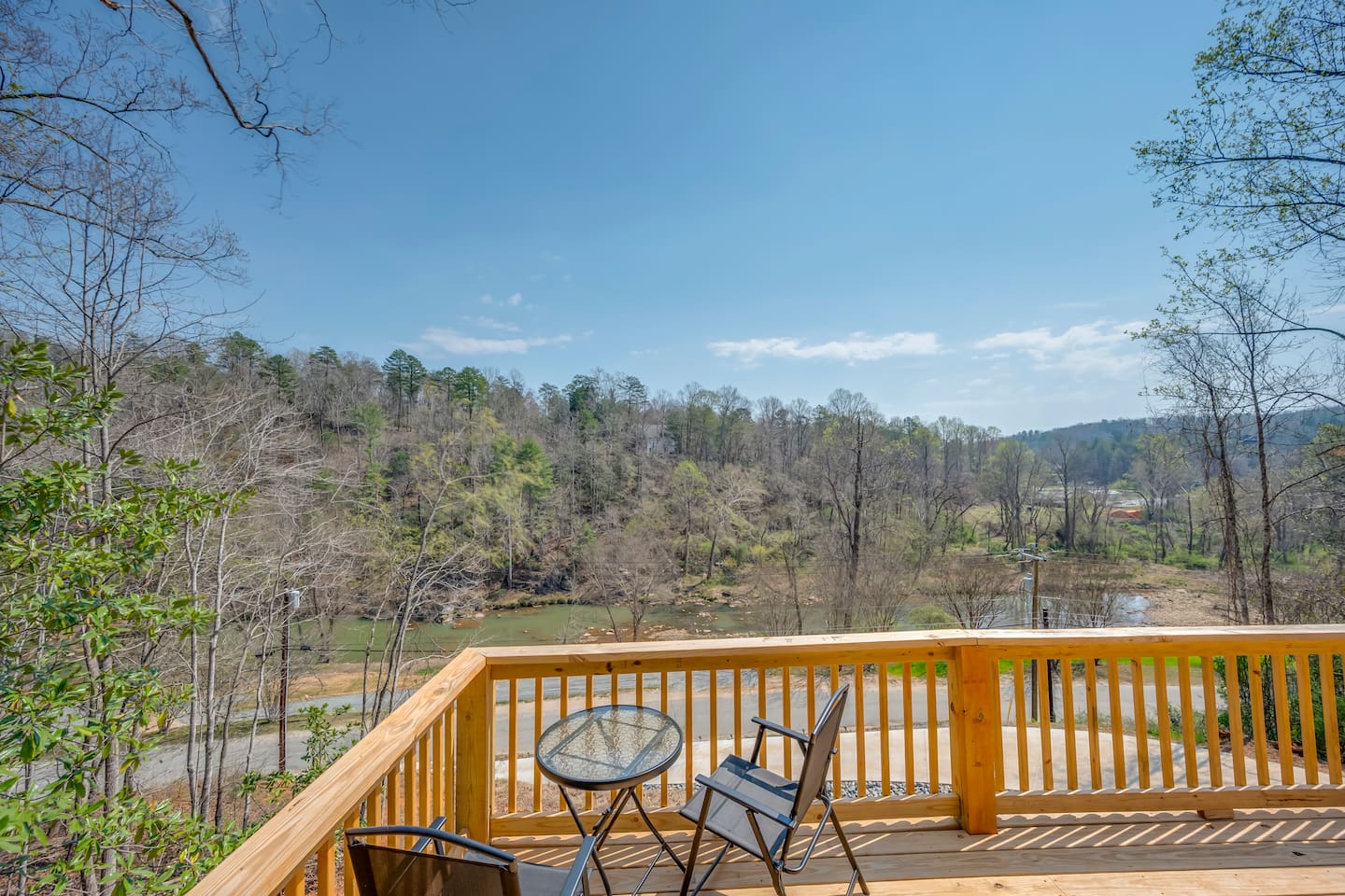 The cabin's deck over looking the Broad River