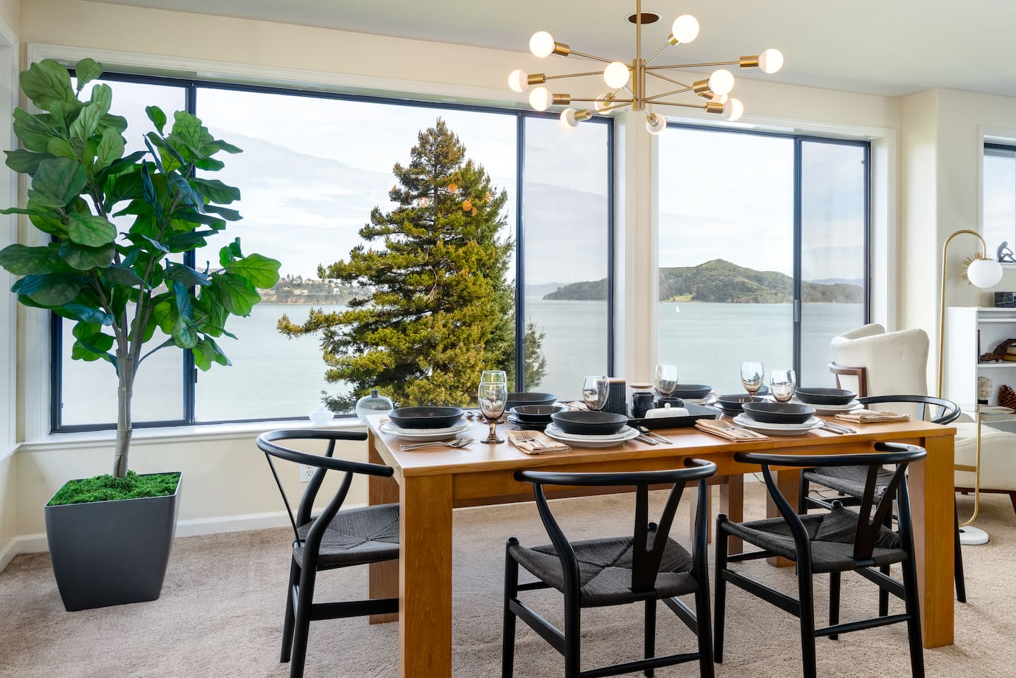 Bay View Dining