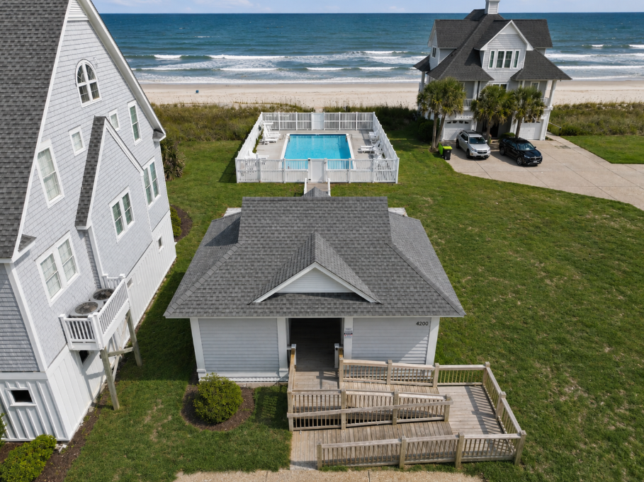 No need to go far for fun—the community pool is just a short walk away with easy access to poolside bathrooms.