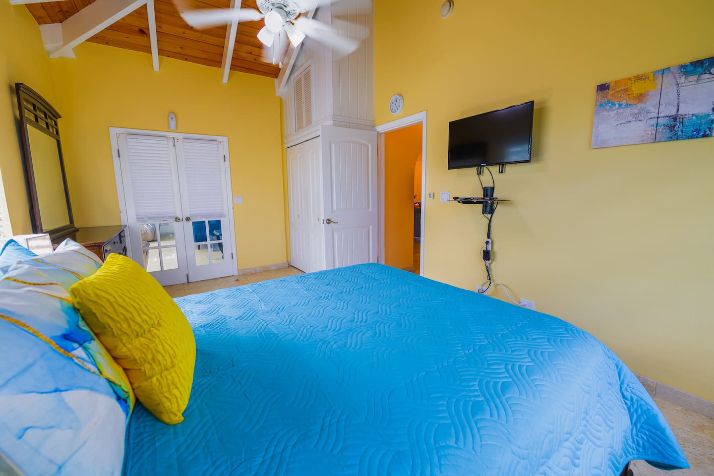 Bedroom 3 (located next to the den