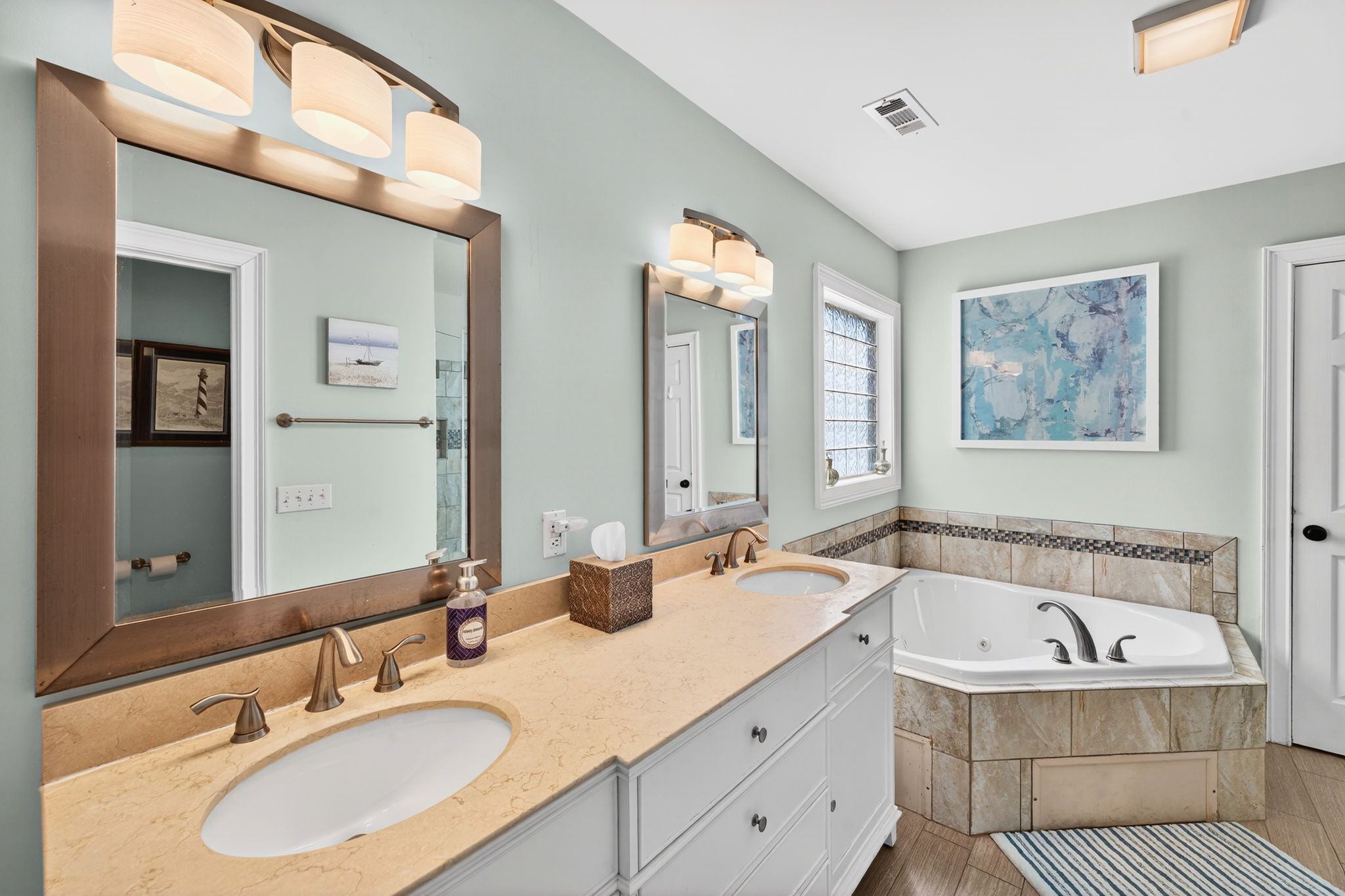 Primary Bath  | 23 Grand Pavillion | Wild Dunes | Isle of Palms, SC | IOP Escapes