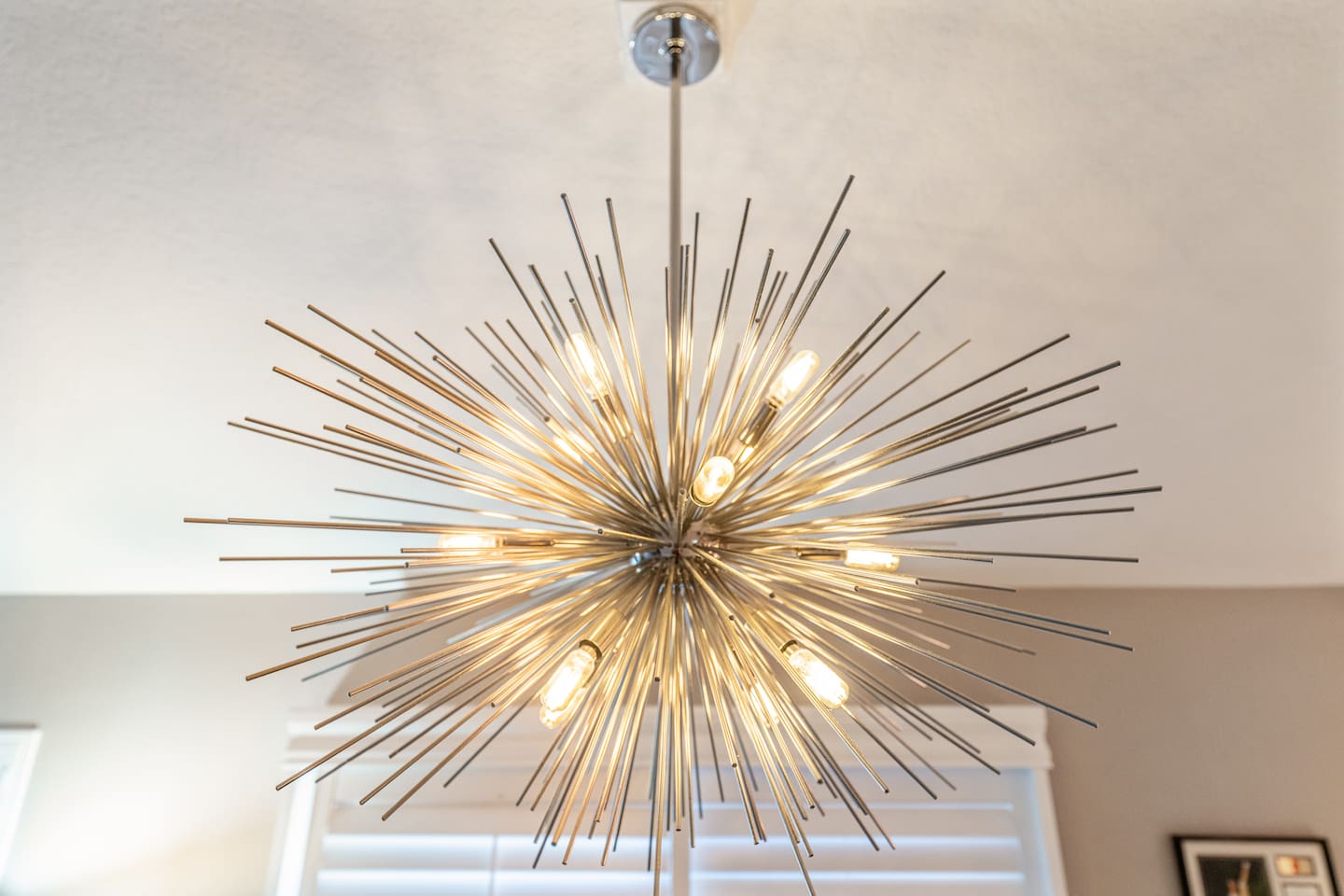Could not resist adding this picture-just a great modern unique light fixture!