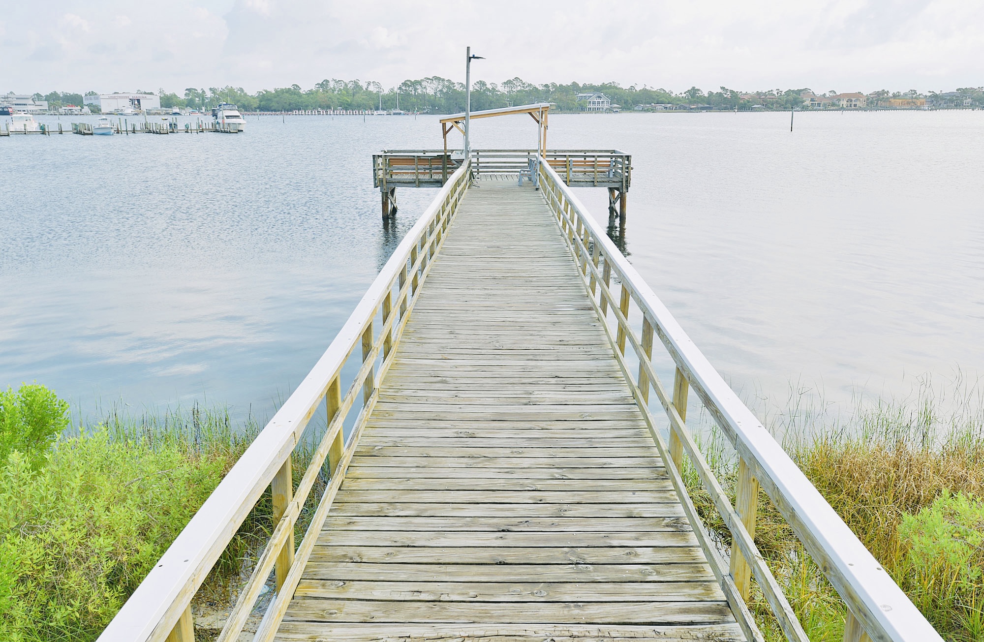 Fishing pier by the bay