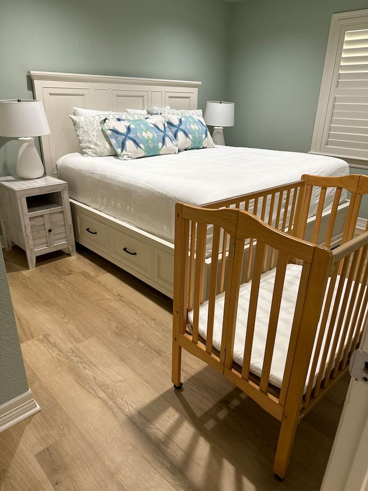 Upstairs king bed guest bedroom