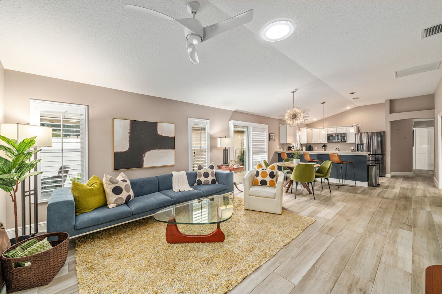 Spacious open concept to enjoy time together.