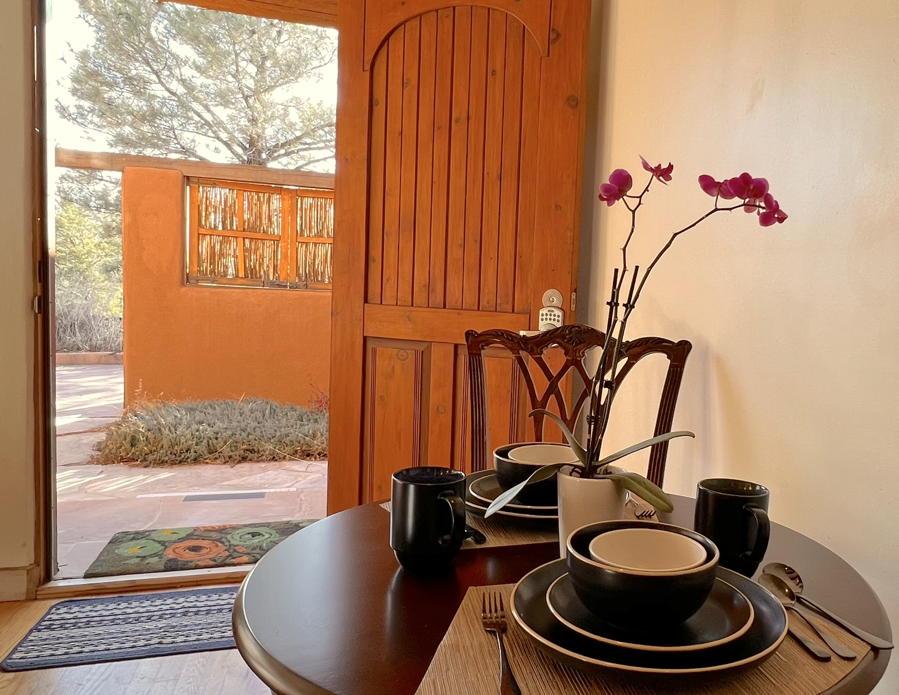 Pueblo #3 "Cochiti Suite" - Girlfriend Getaway Suite in Lamy, NM