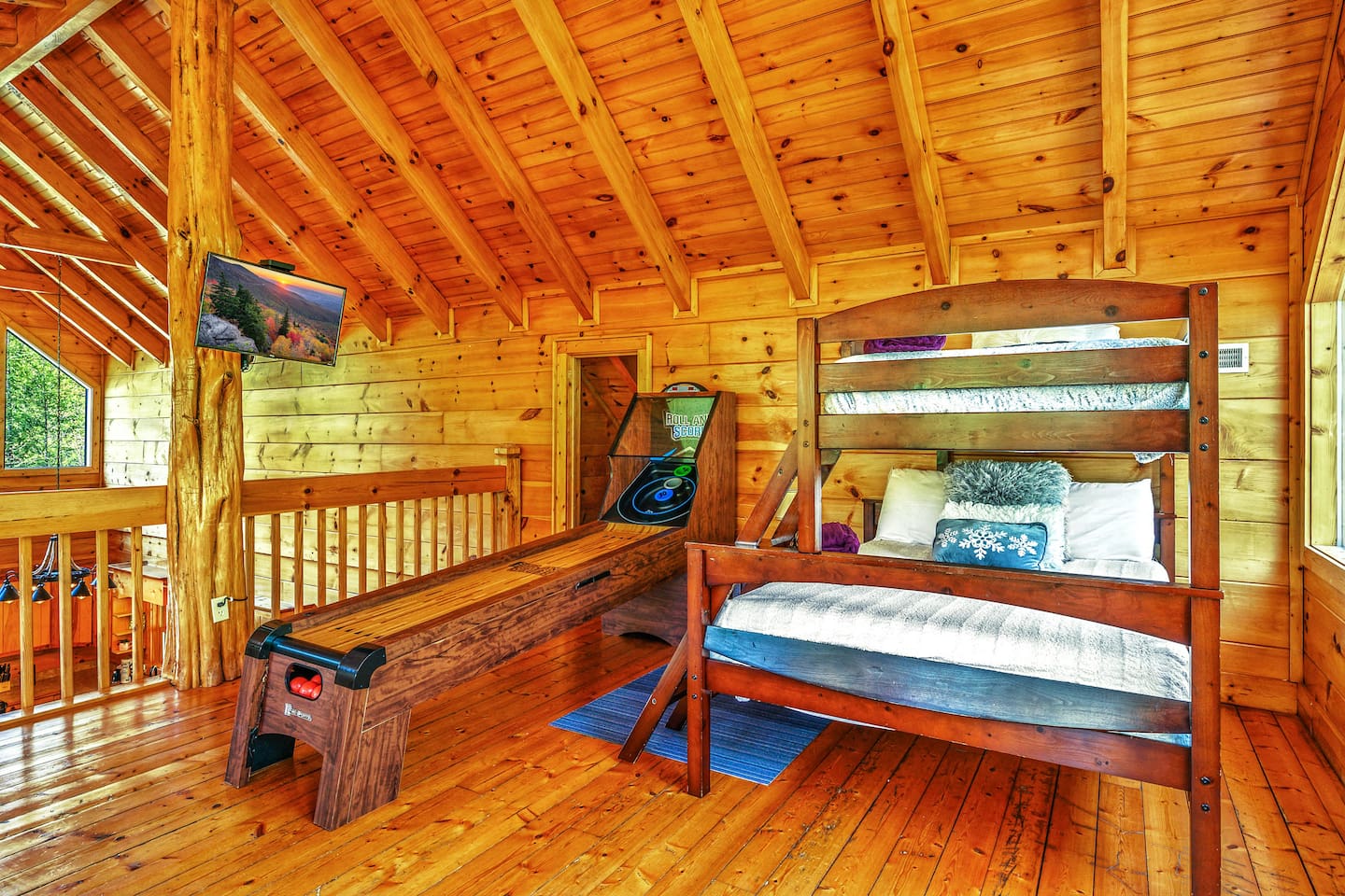 Fun Loft to play and watch tv