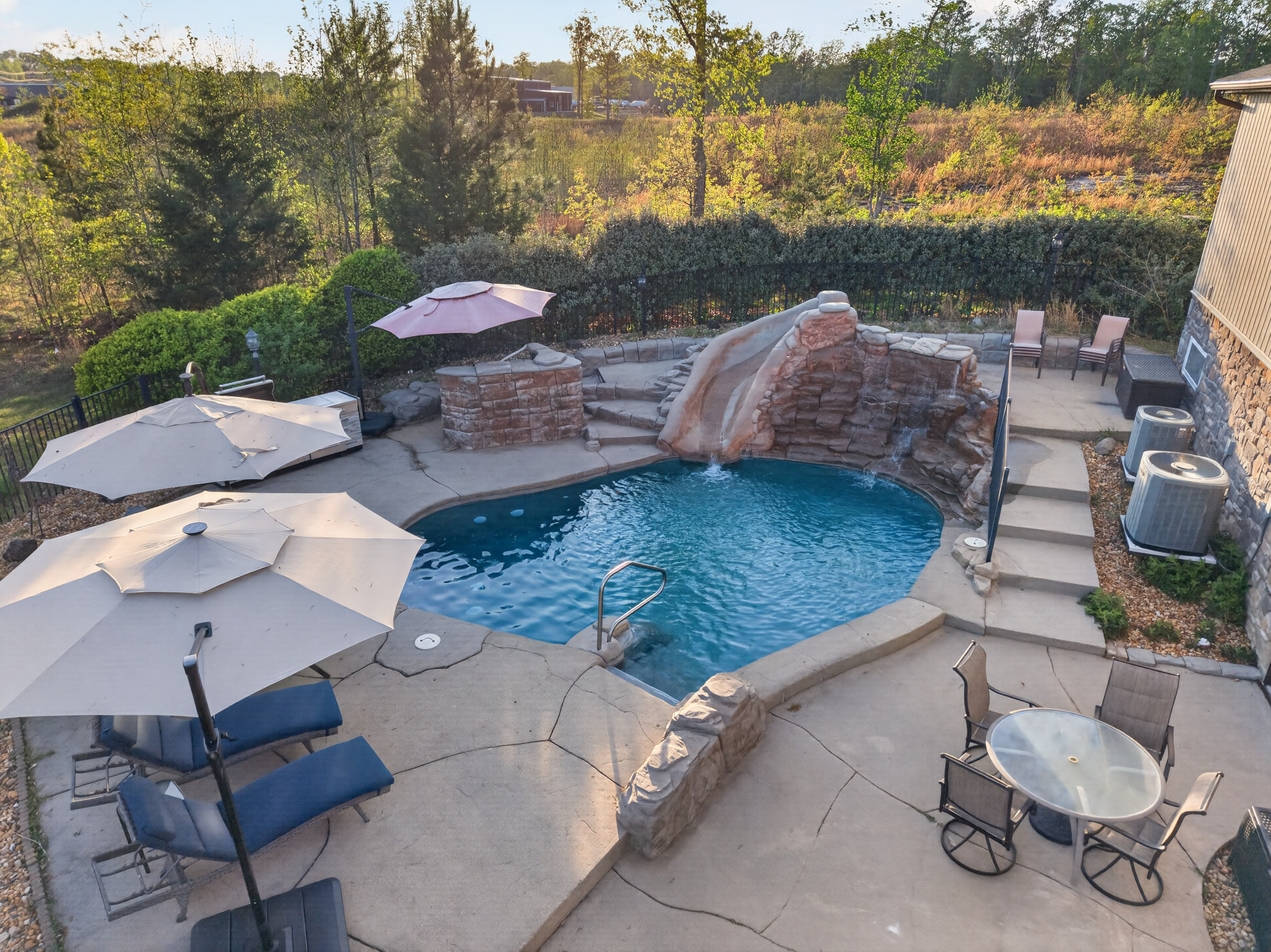 Gather, relax, repeat- poolside comfort