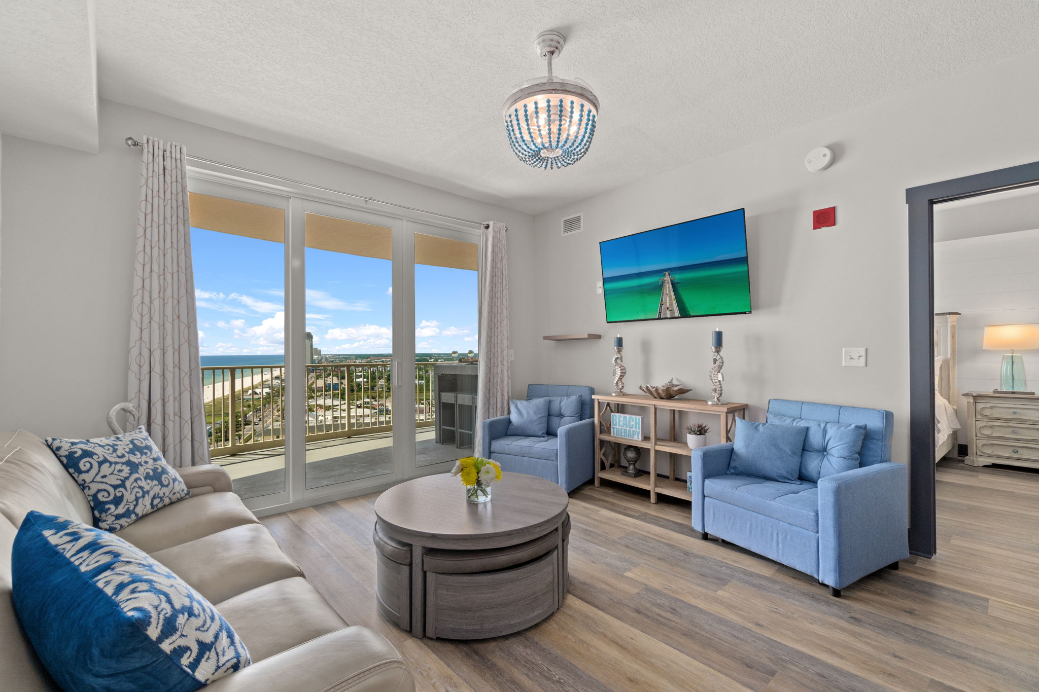 Spacious Living Area with Great Gulf &amp; Sunset 