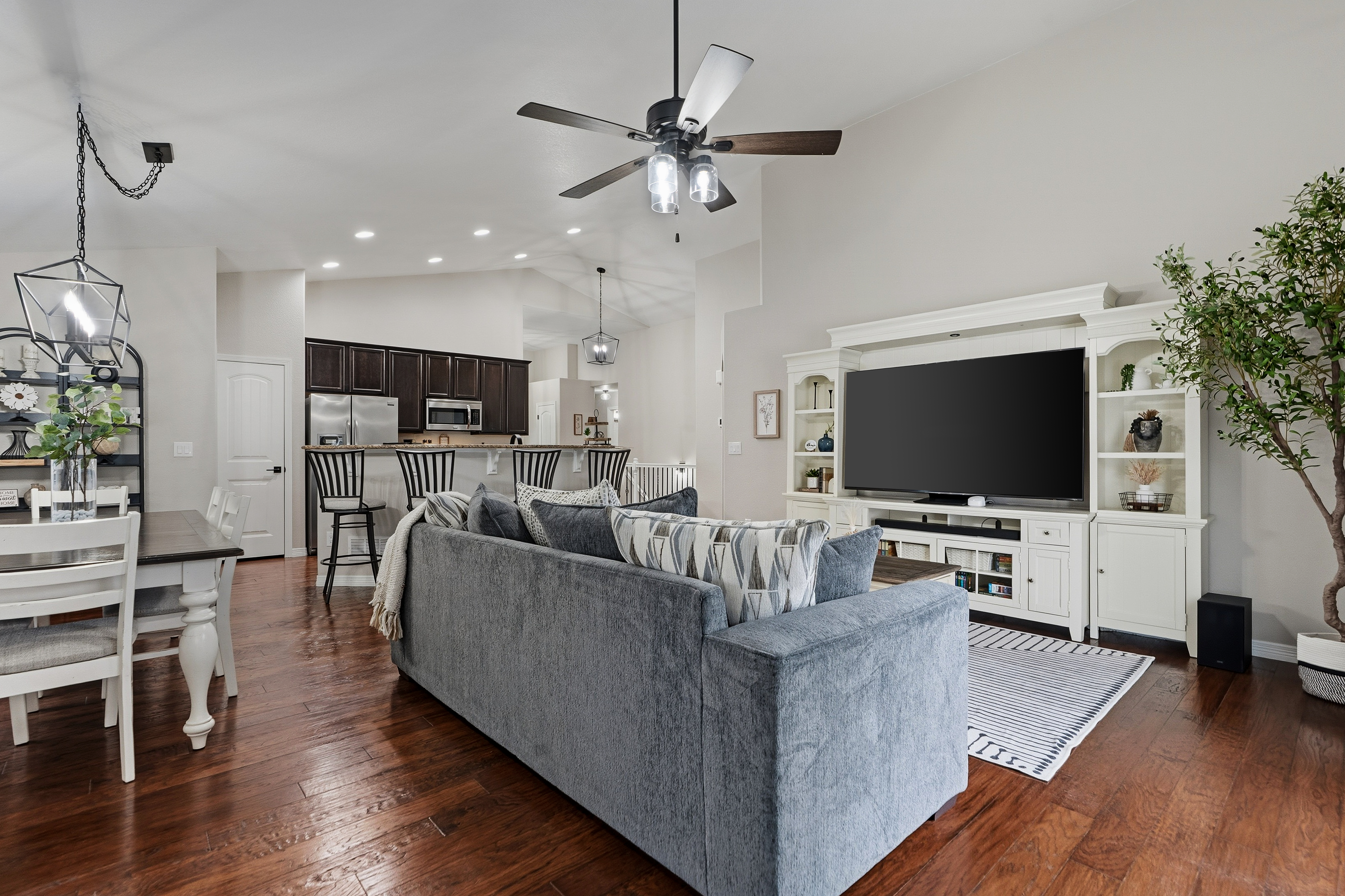 Suburban Hot Tub Retreat - Antila — Loveland, CO — vacation rental