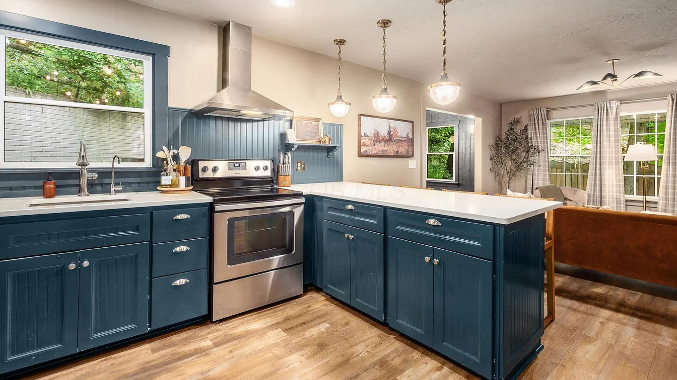 Kitchen (Fully Stocked)