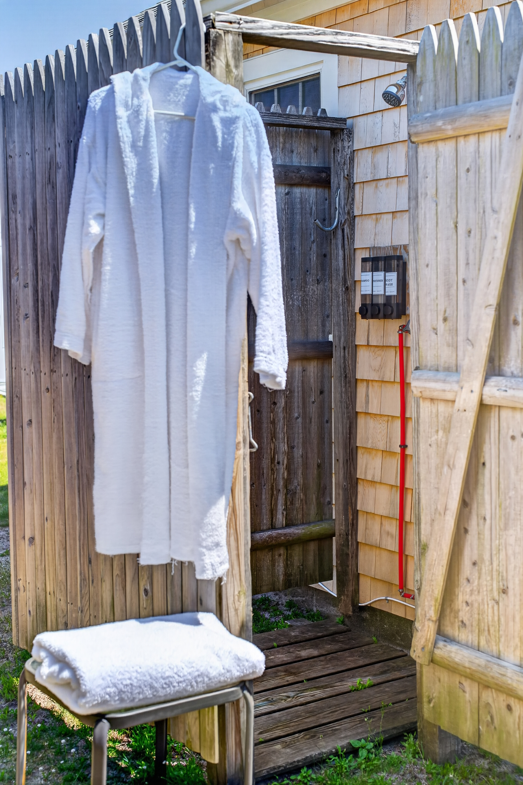Rinse off the sand under a refreshing outdoor shower!