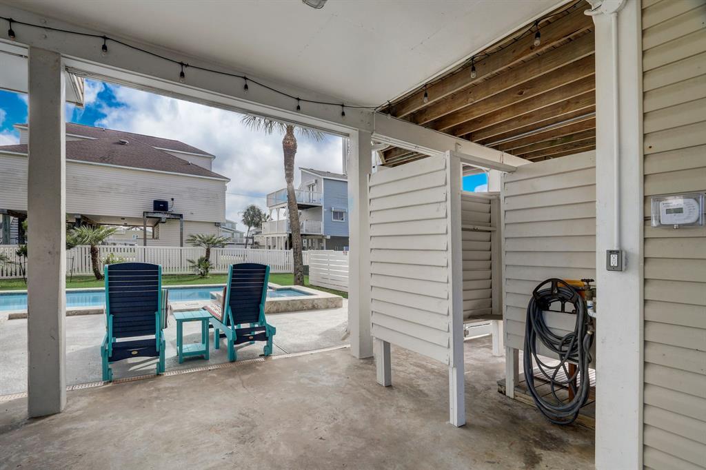 b915673dcd914d059ab8a4d30762aed7 | Beachhouse | Texas | TX | Vacation Homes | Galveston | Crystal Beach | Kokomo | Breezy Days | Beachfront Elegance | Sunrise Serenity | Southern Sands Property Management, LLC