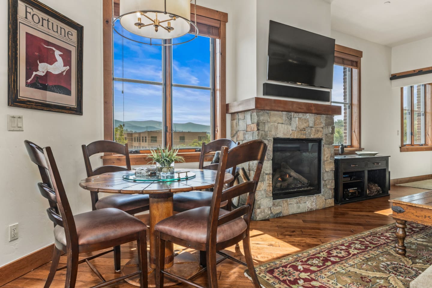 Breakfast Nook 