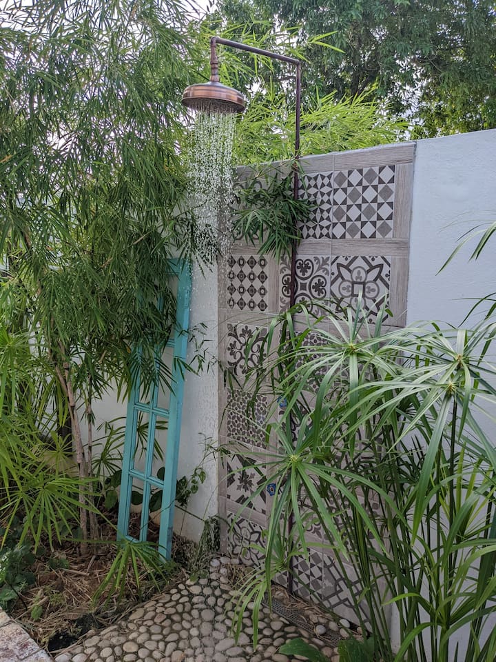 Post beach, run, or you just want to shower outside, shower. 