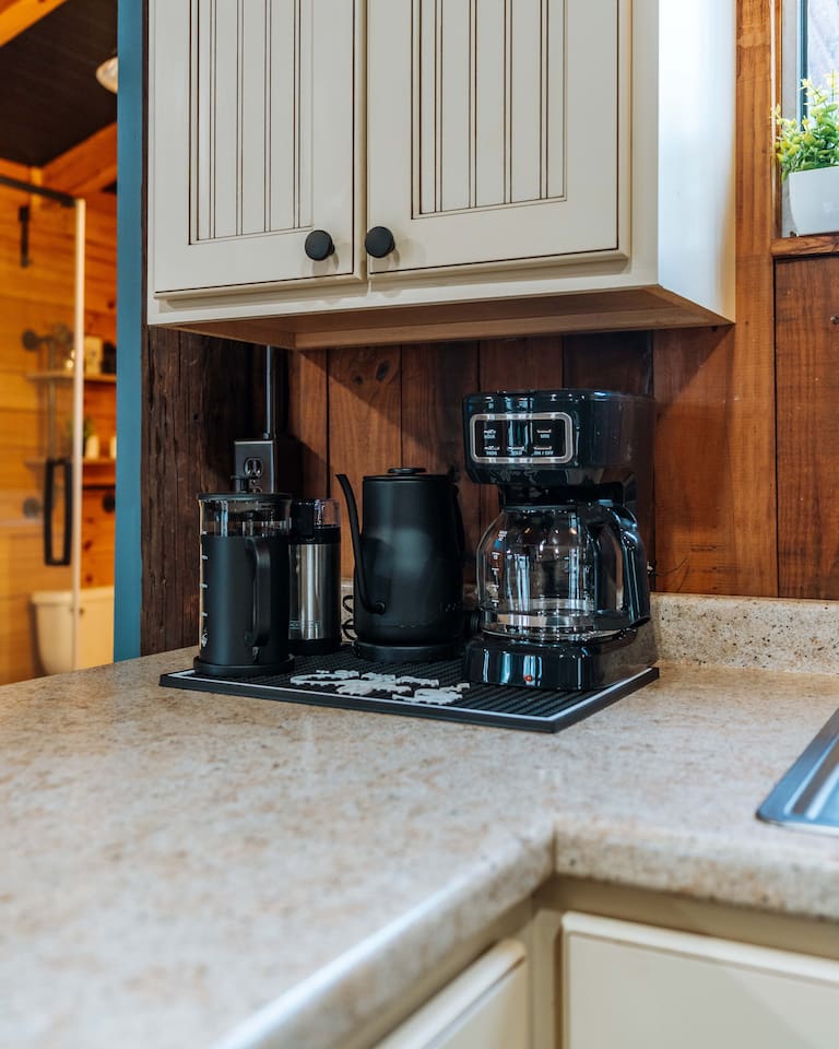 Craft your morning ritual with a professional-grade kettle and fresh French press