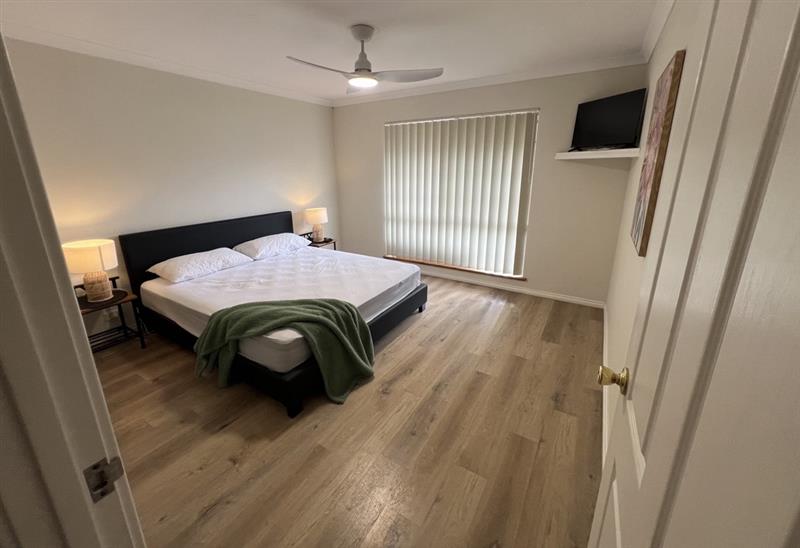 Main Bedroom with King Size bed & TV