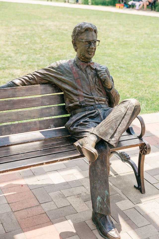 Don't forget to take the iconic selfie with our famous Orville Redenbacher and his popcorn bowtie! Located in Central Park downtown Valpo.
