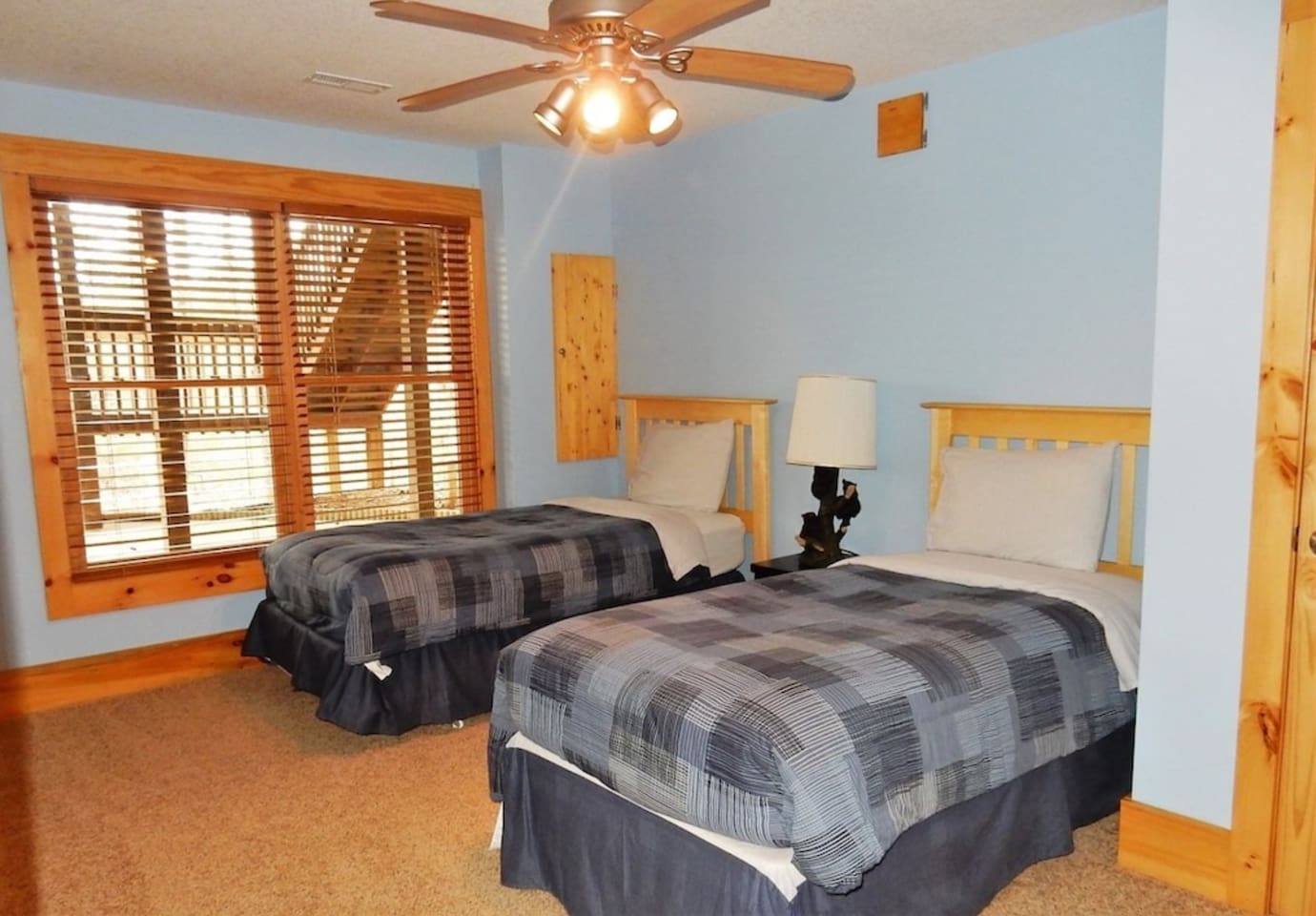 Bedroom #4 on the lower level of the cabin
