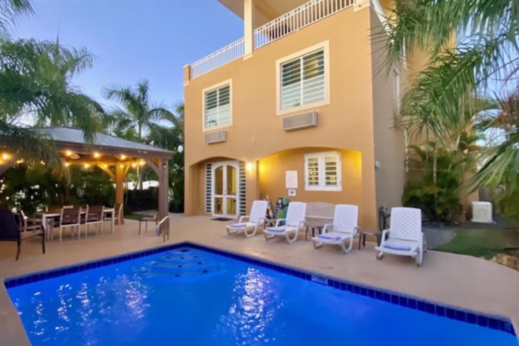 family vacation home rentals Rincon