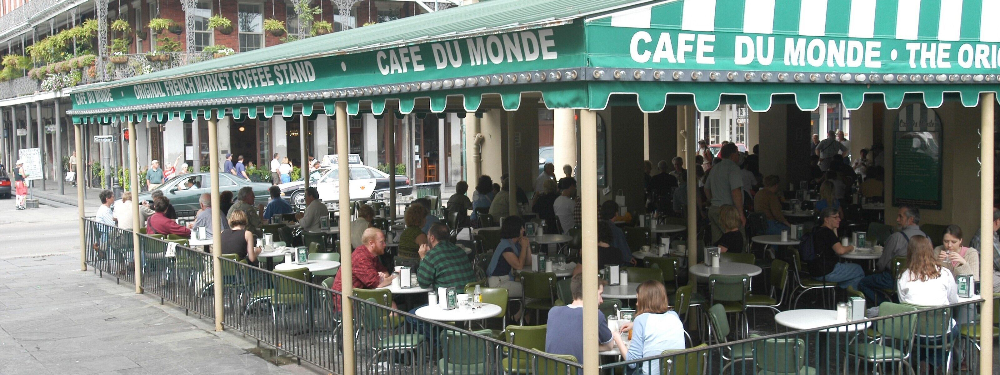 The original Café Du Monde in Jackson Square.