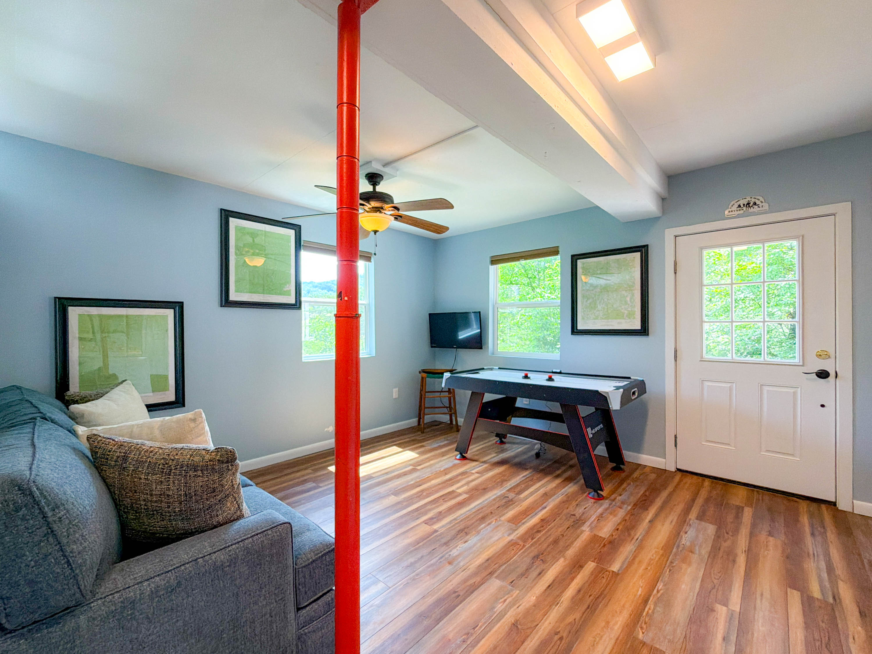 basement game room