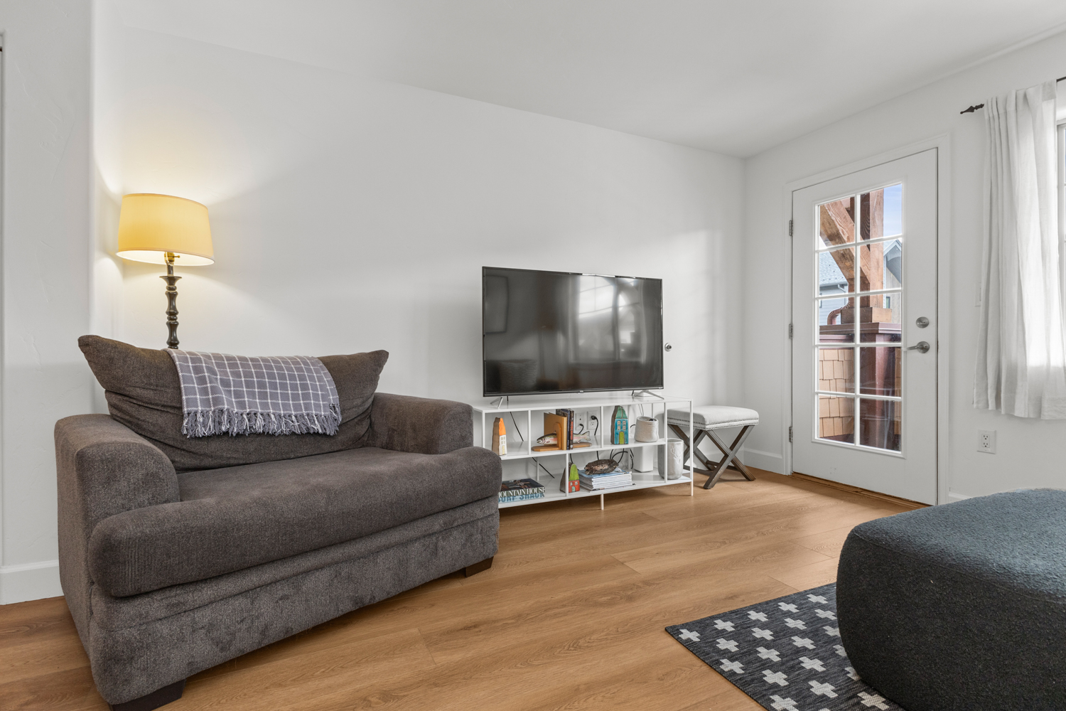 Sofa bed with Smart TV