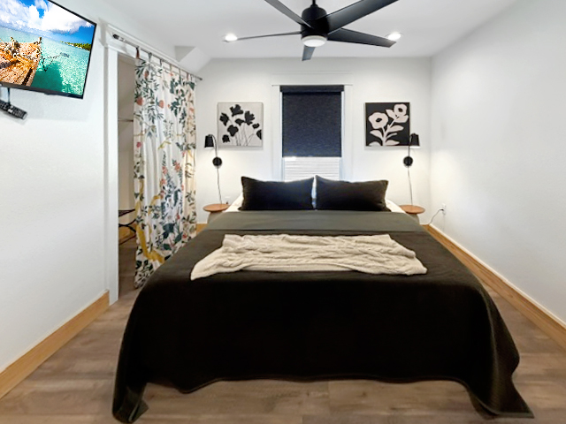 Bedroom 4, King Bed