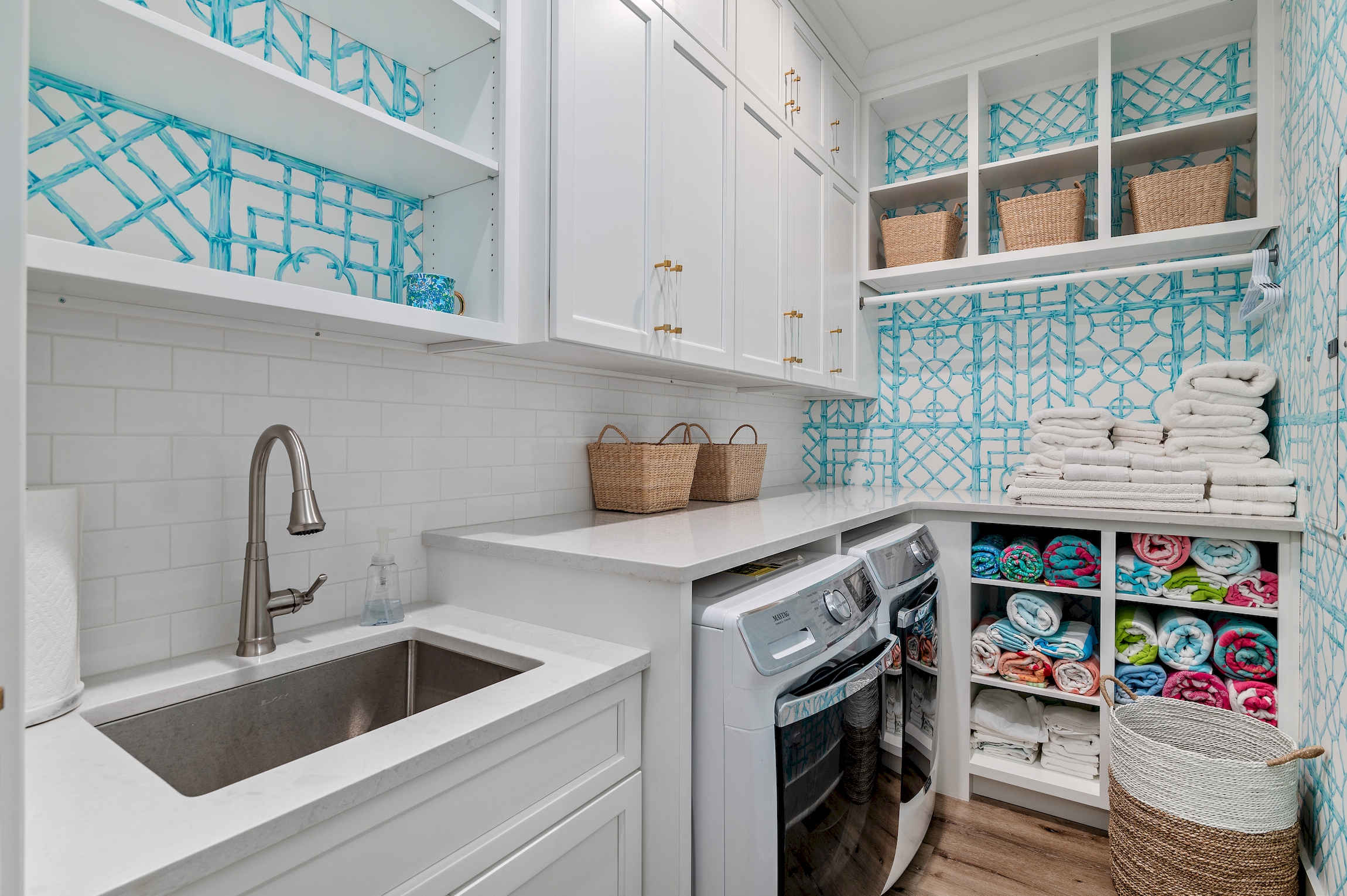 Who wouldn't want to do laundry in this stunning laundry room!