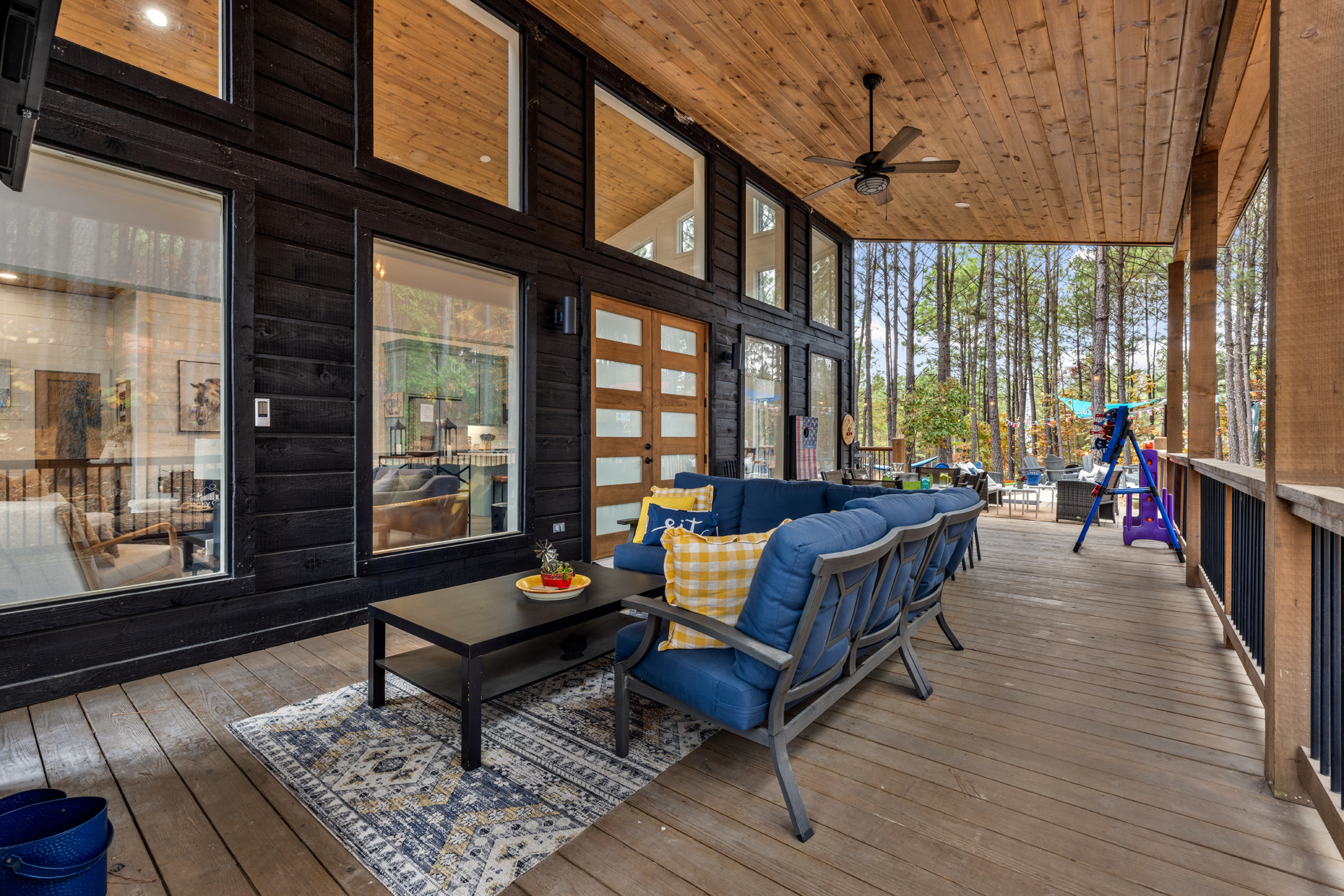 Outdoor Living and Dinning Area