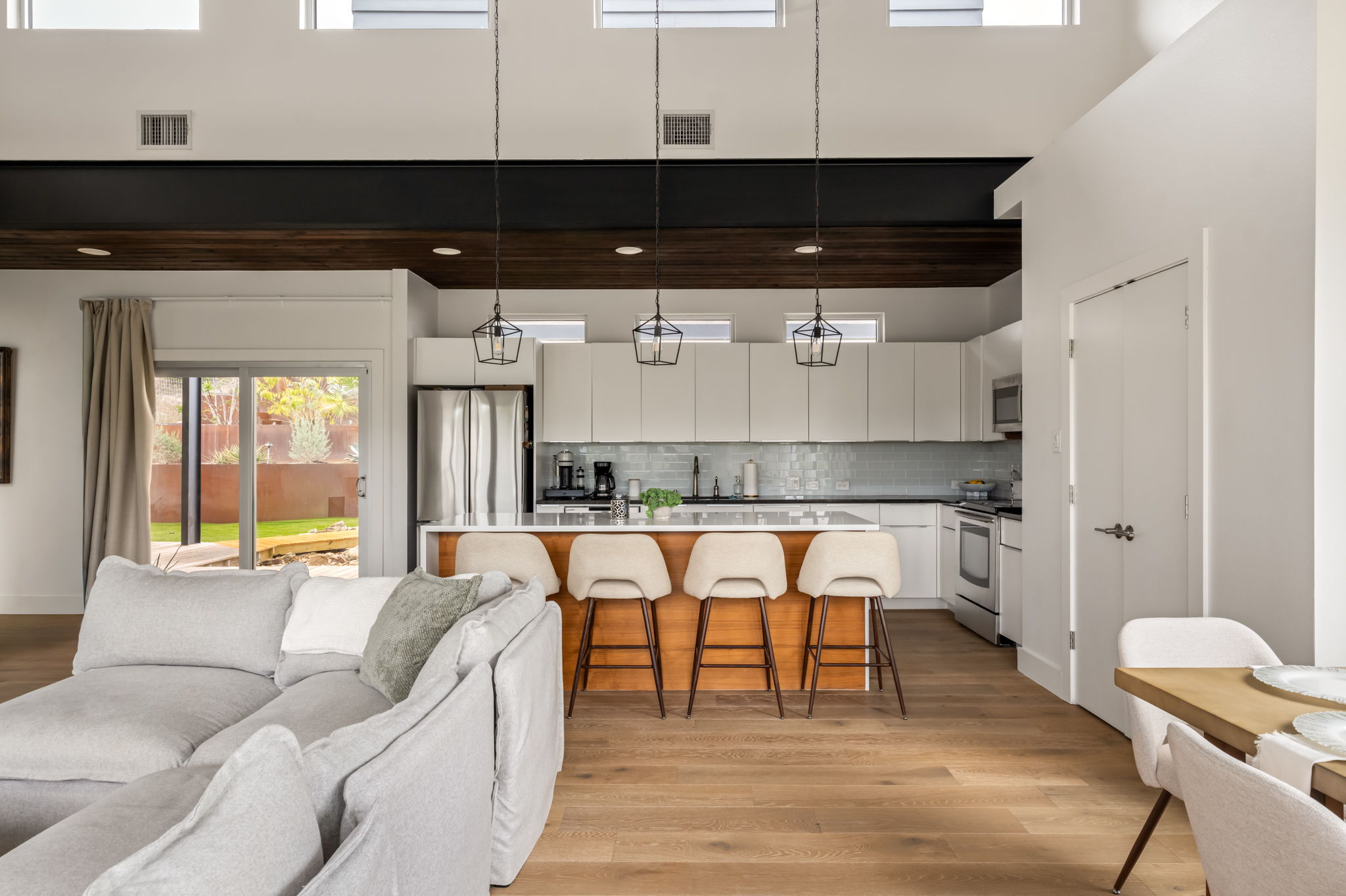 Spacious kitchen with breakfast bar, great for group stays