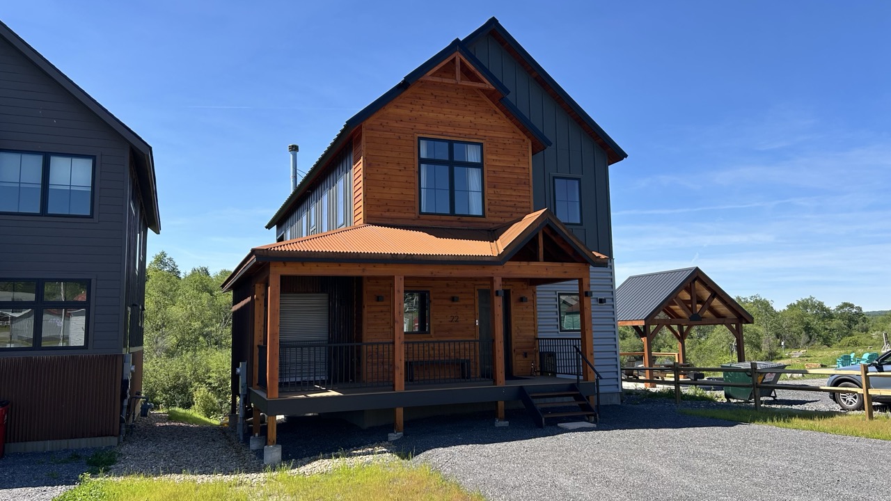 Custom Home on the Blackwater River in Downtown Davis WV