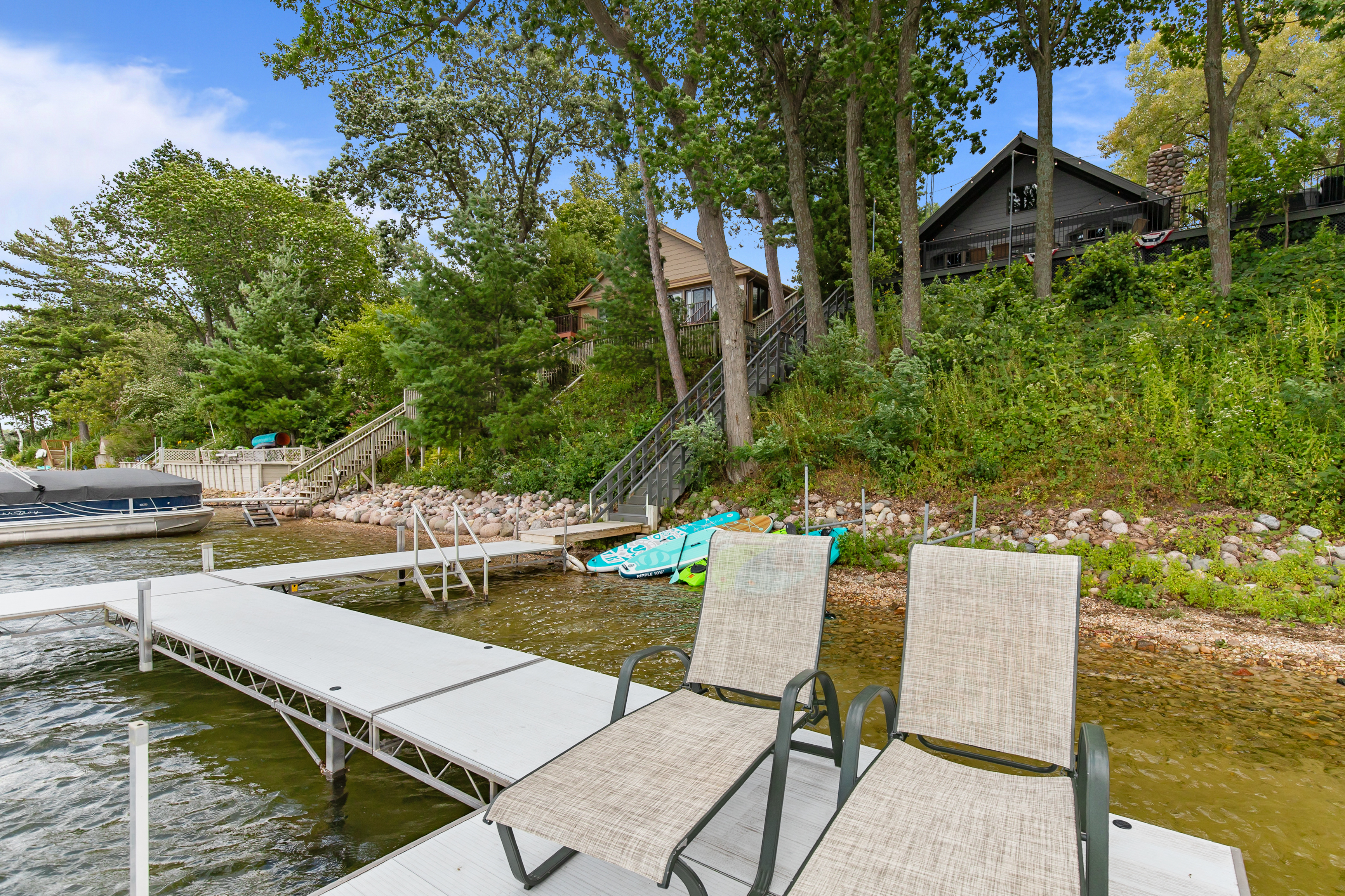 Who doesn’t love sitting by the water, soaking in the peaceful lake views?