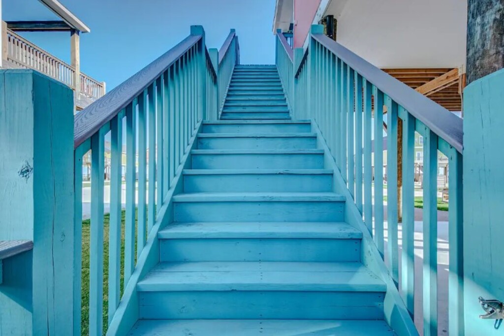 bb52b5e9c5234253ae0478397088c588 | Beachhouse | Texas | TX | Vacation Homes | Galveston | Crystal Beach | Kokomo | Breezy Days | Beachfront Elegance | Sunrise Serenity | Southern Sands Property Management, LLC