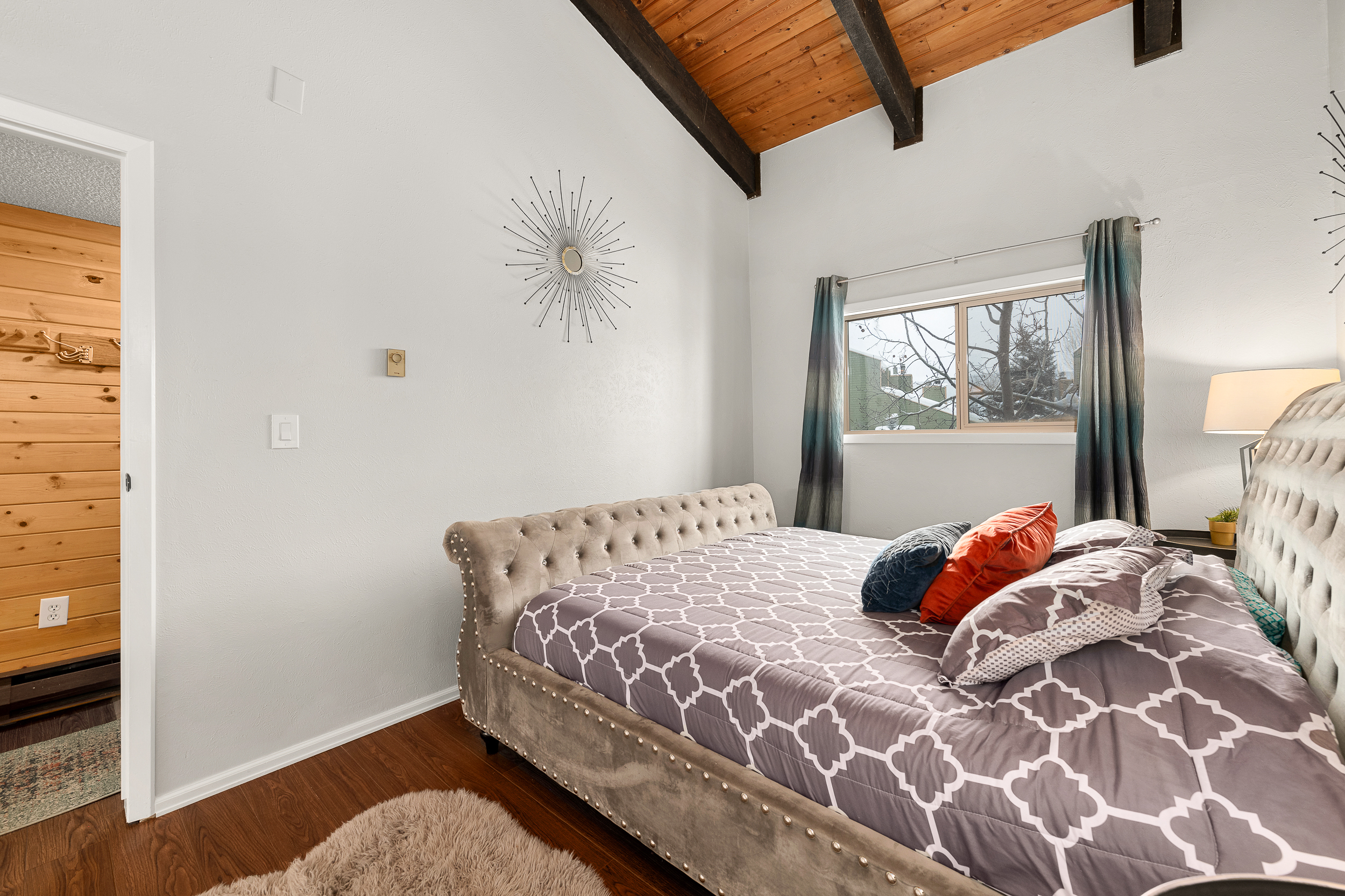 Ensuite Primary Bedroom 1 | Kingsize Bed