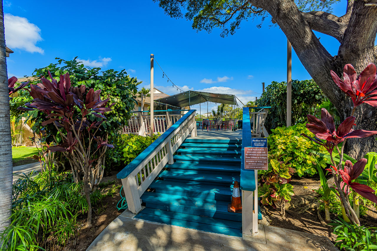 Entrance to Large Entertaining Patio