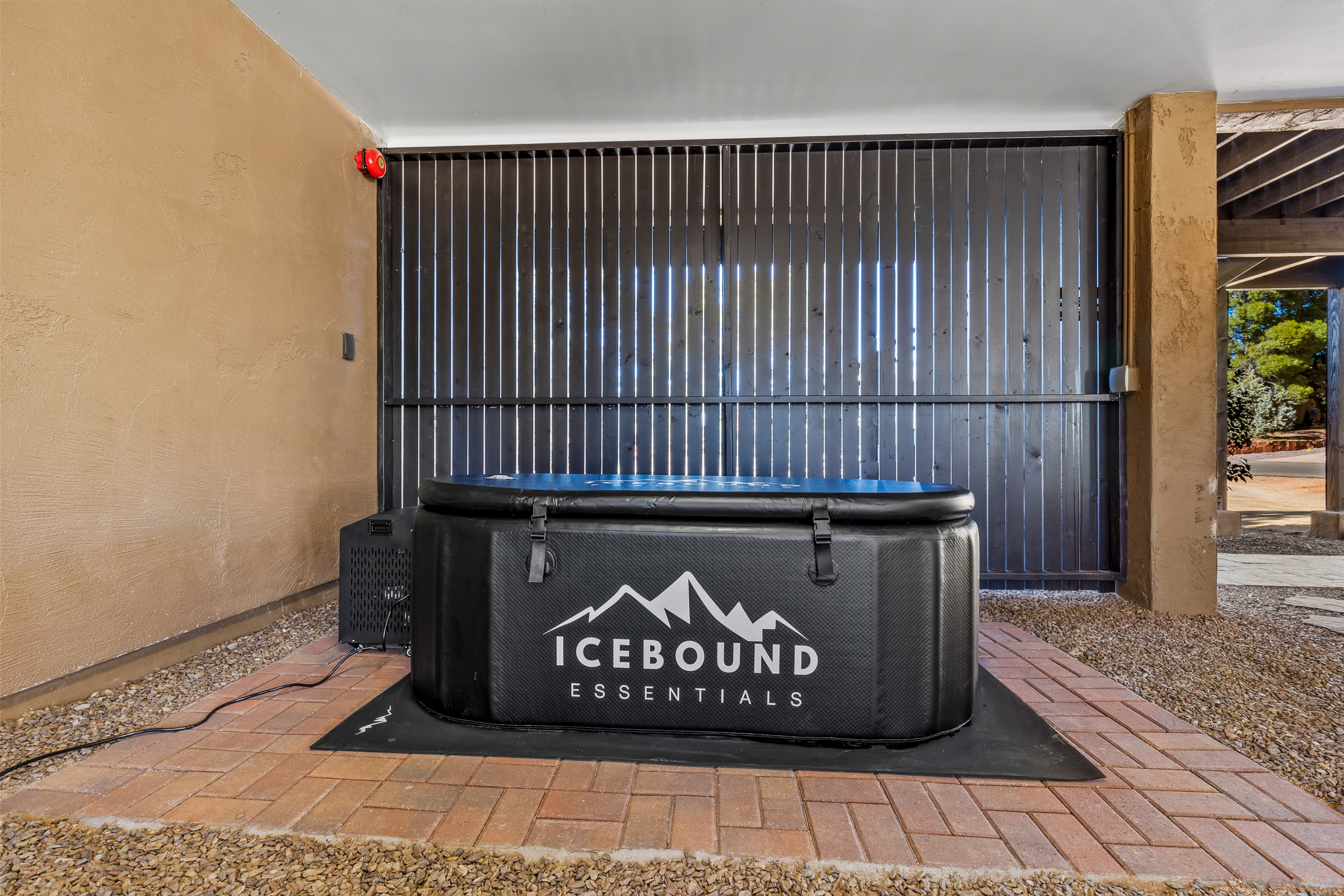 A dedicated cold plunge area designed for recovery and contrast therapy, offering a refreshing complement to the sauna and hot tub experience.