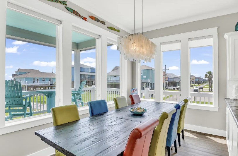bbb99c0c28ac43b289dac4ed7b9c4e9a | Beachhouse | Texas | TX | Vacation Homes | Galveston | Crystal Beach | Kokomo | Breezy Days | Beachfront Elegance | Sunrise Serenity | Southern Sands Property Management, LLC