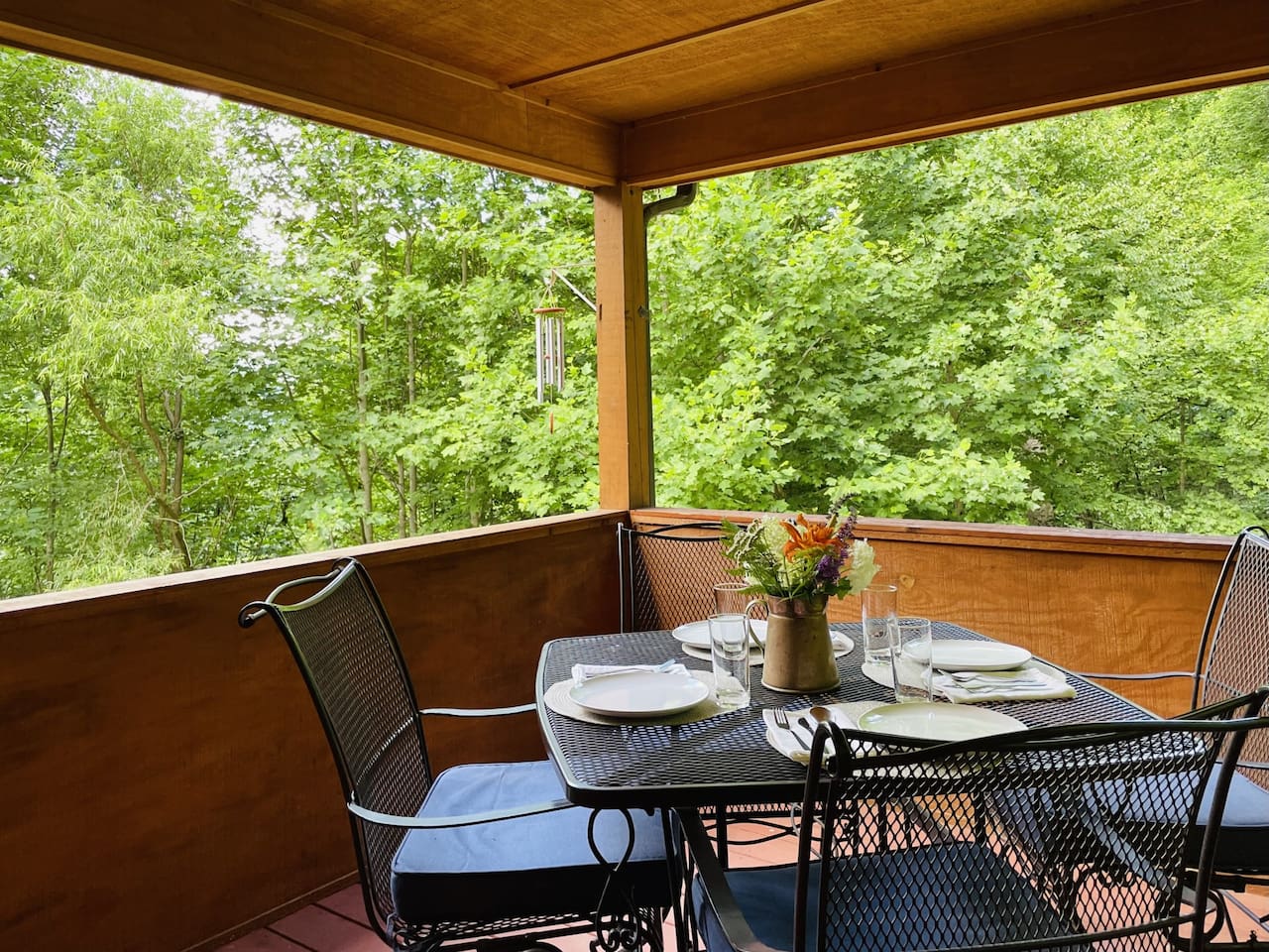Dining (or game playing) in the trees