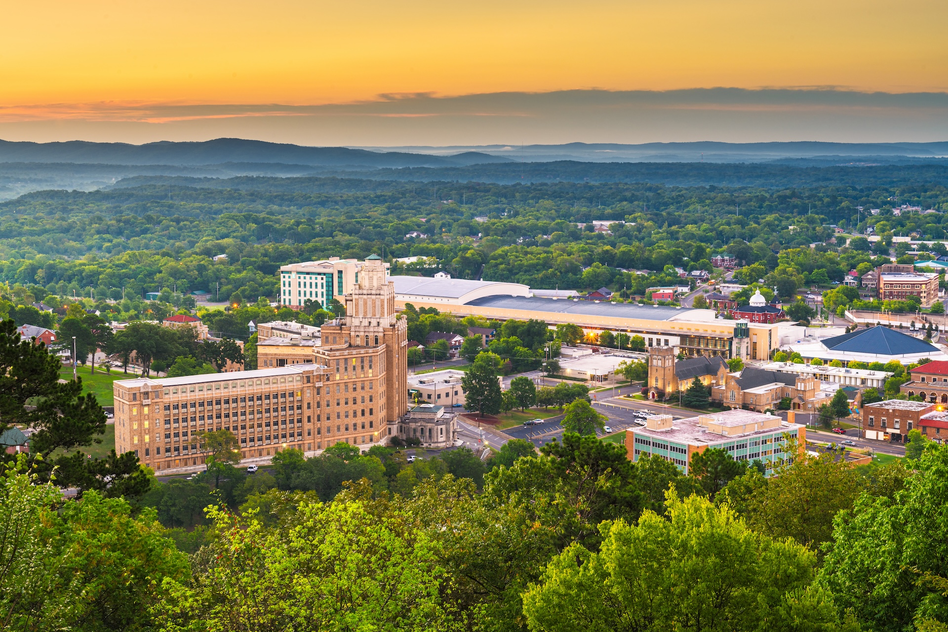 “Exceeded our expectations!  I would recommend to anyone who is looking for a place to stay in Hot Springs, AR. “ - Christi