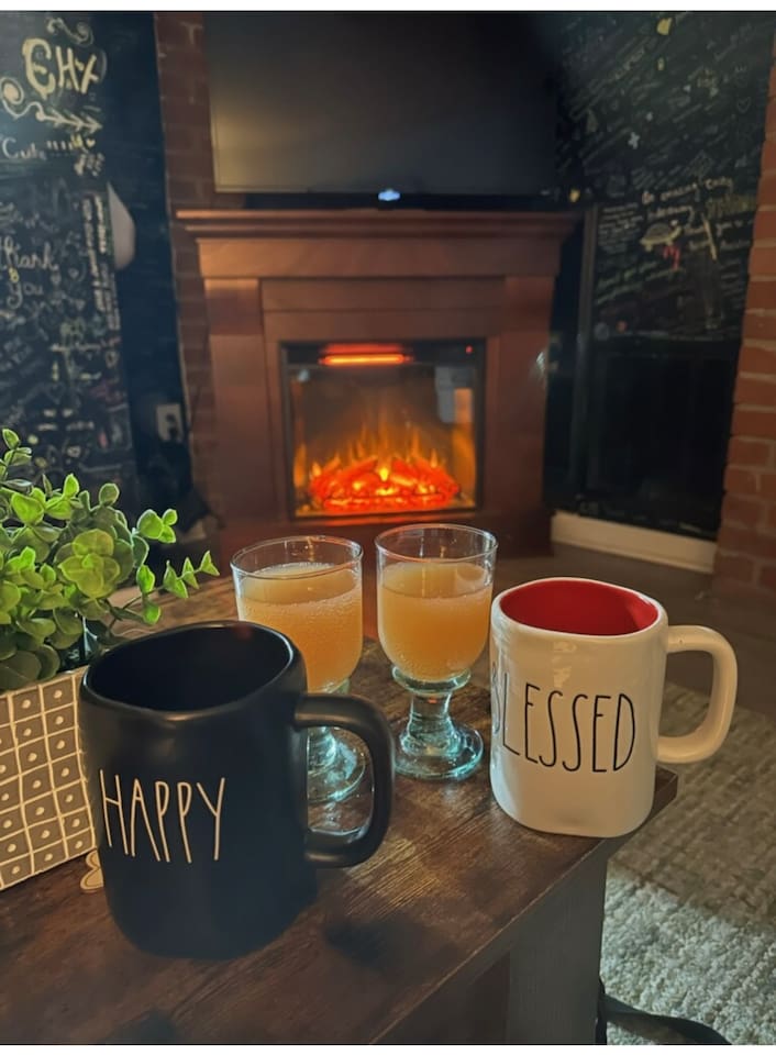 Pic sent from a repeat awesome guest and her sister…enjoying quality time together. ❤️