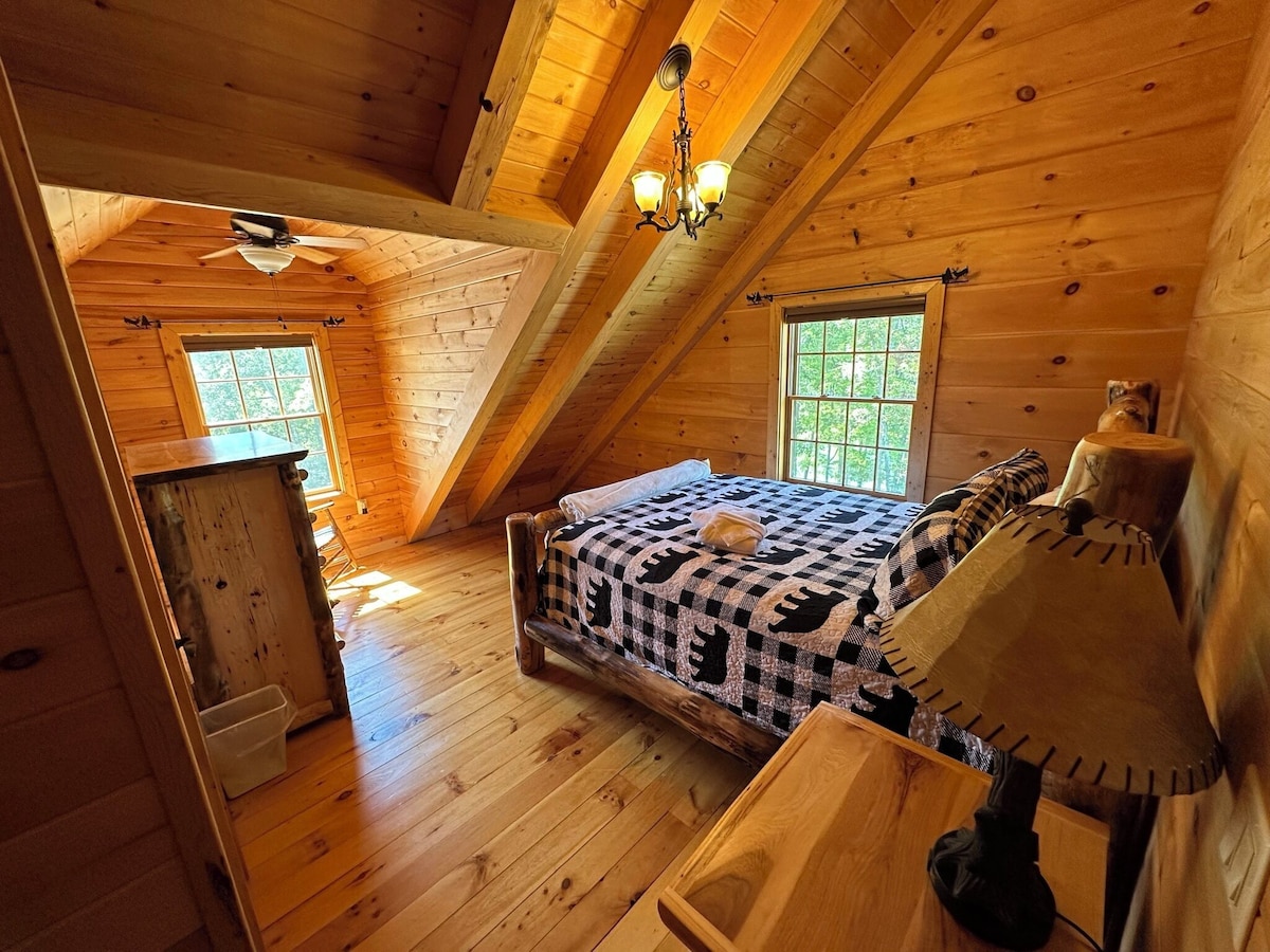 bedroom #2 on 2nd floor (queen bed)